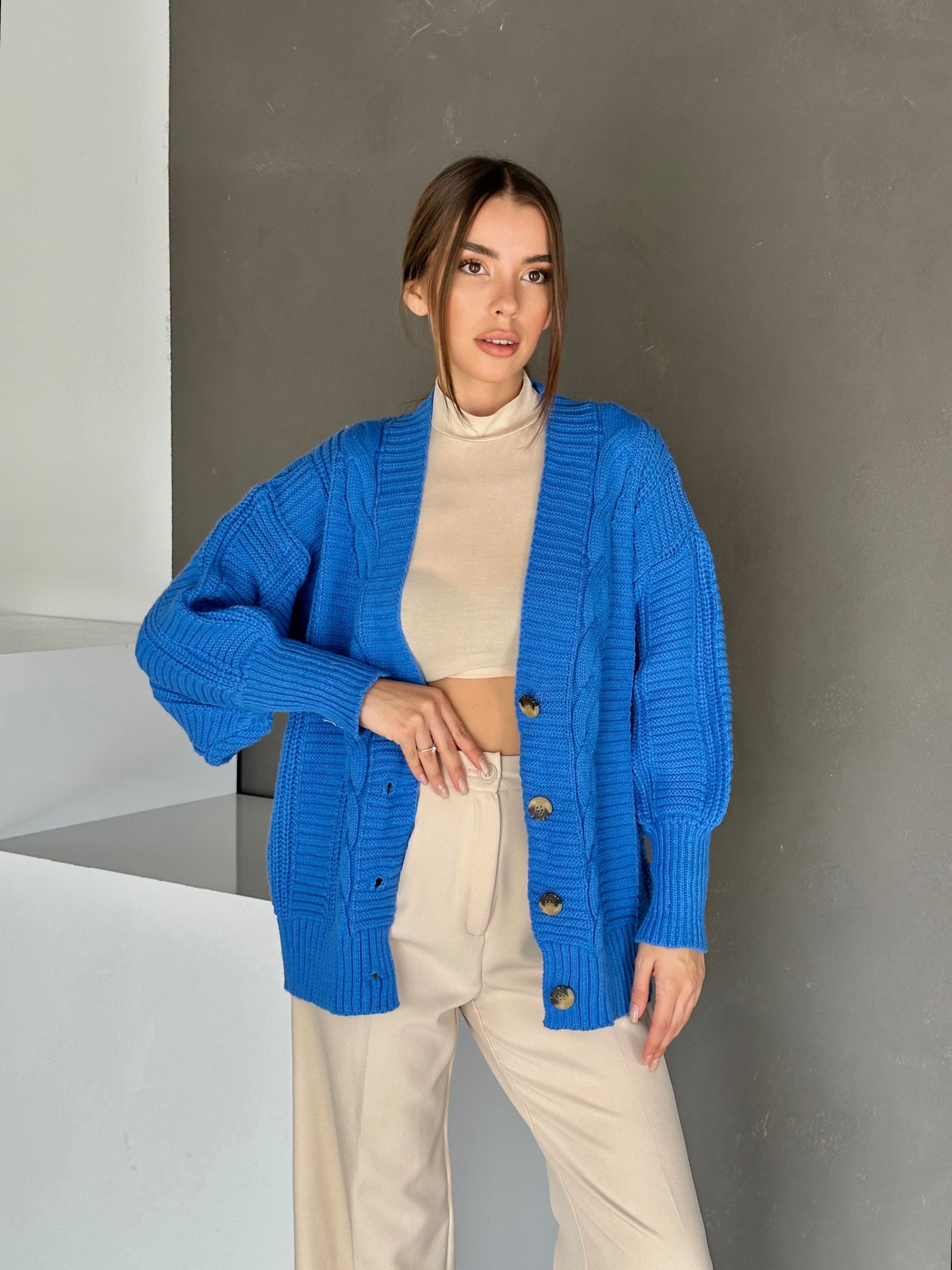 Düğmeli Oversize Örgü Hırka Mavi