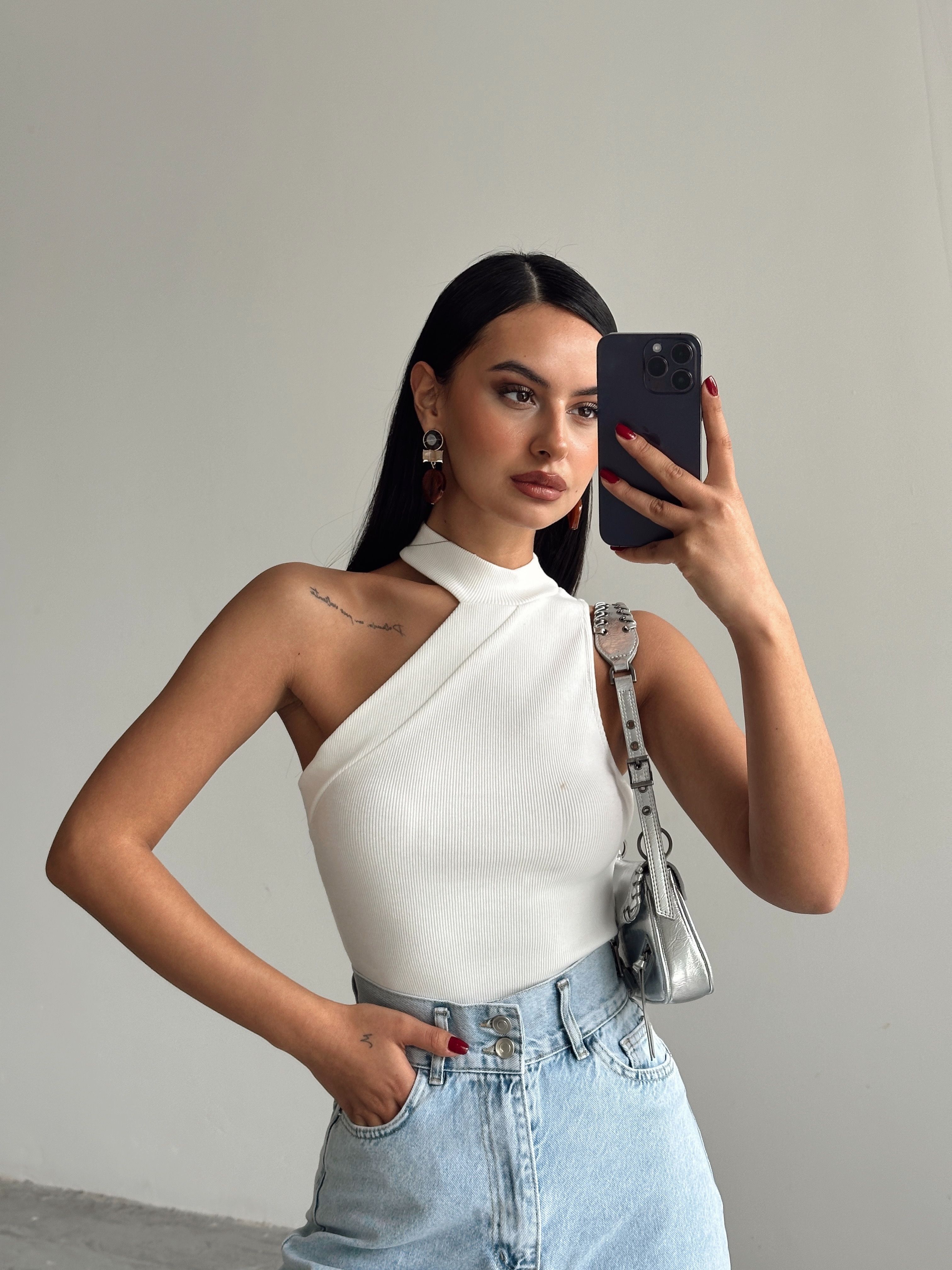 Zen Fitilli Asimetrik Bodysuit Beyaz