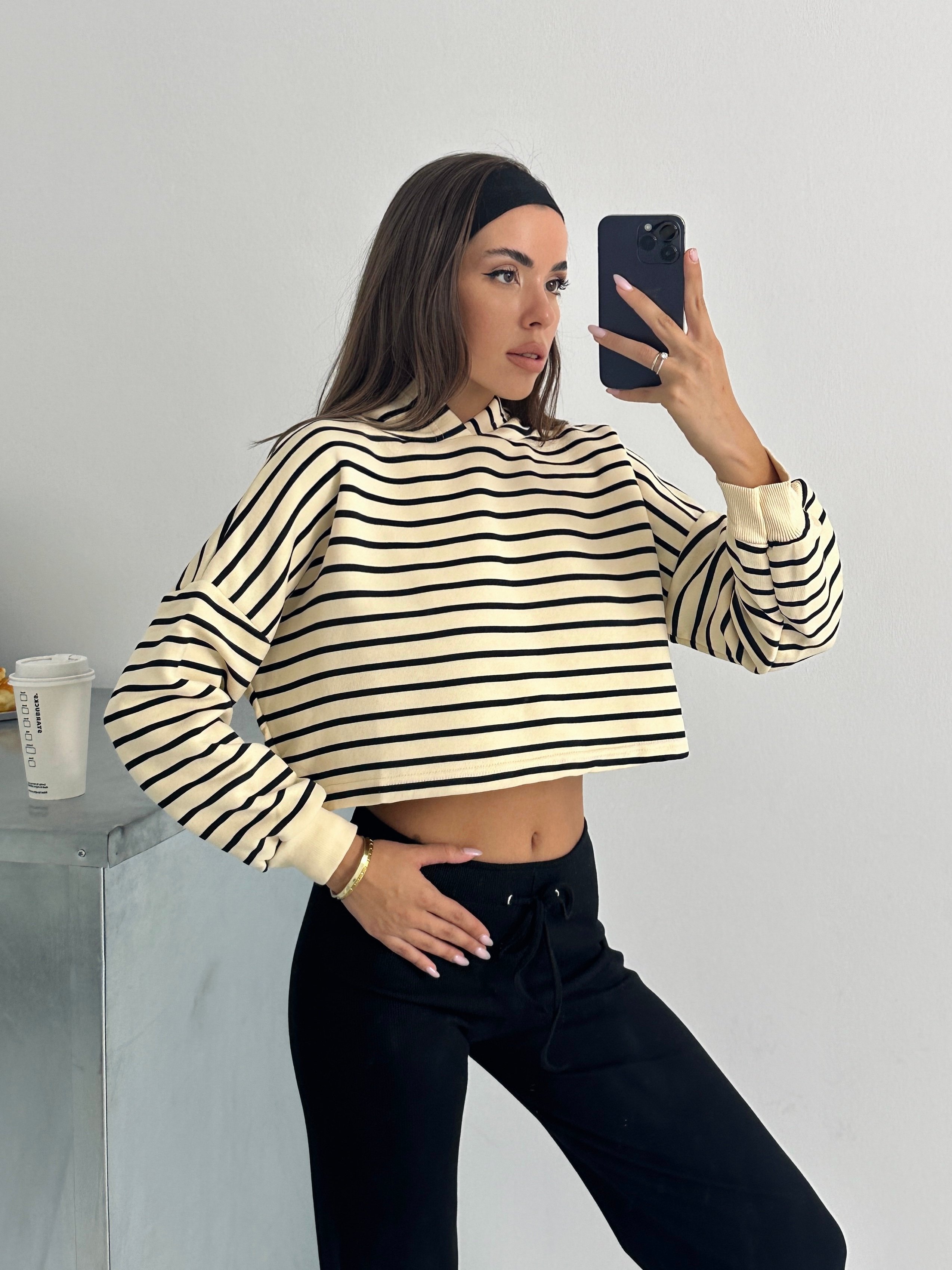 Kapüşonlu Çizgili Crop Sweat - Siyah