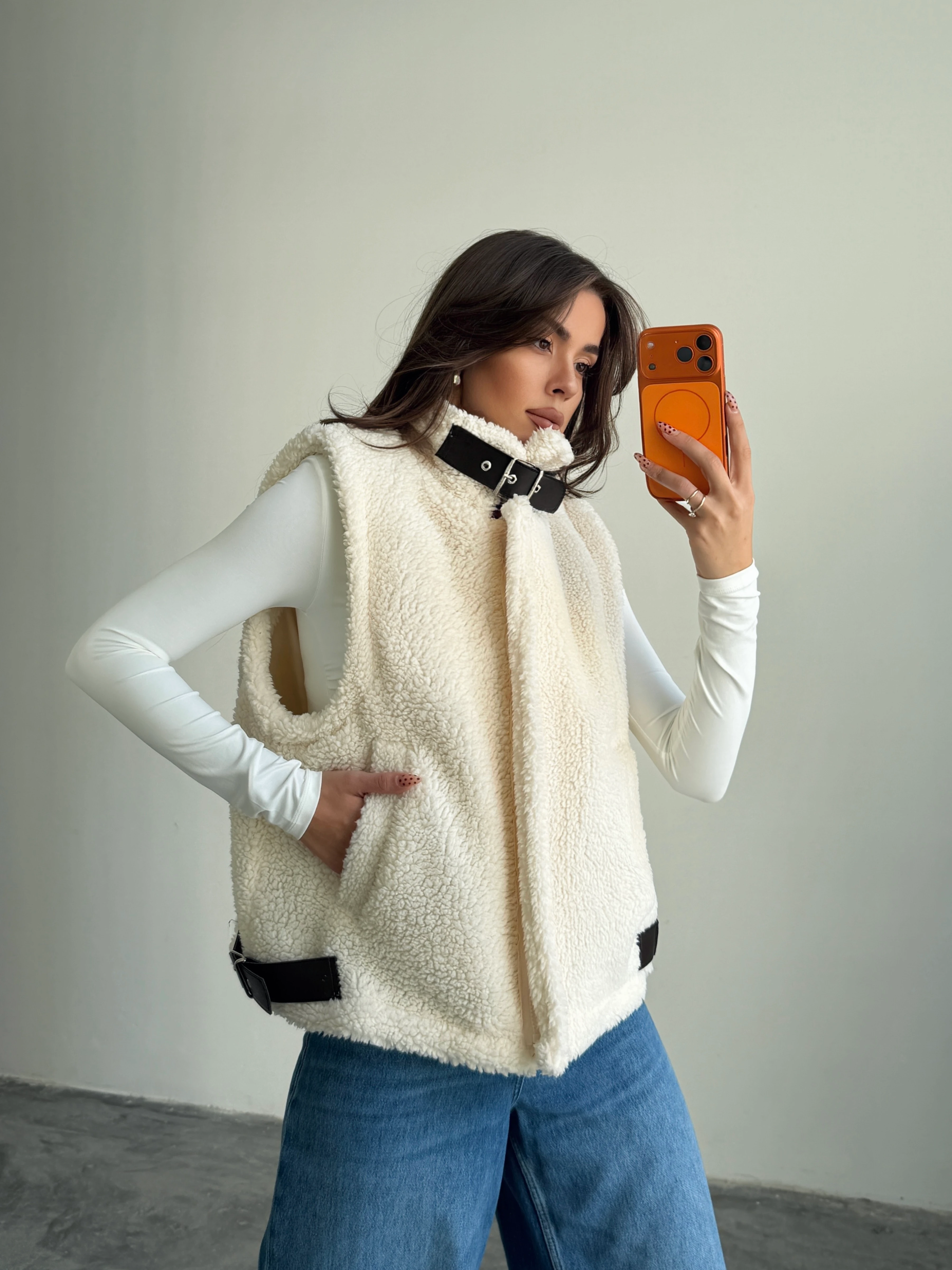 Kemer Detaylı Kürk Yelek