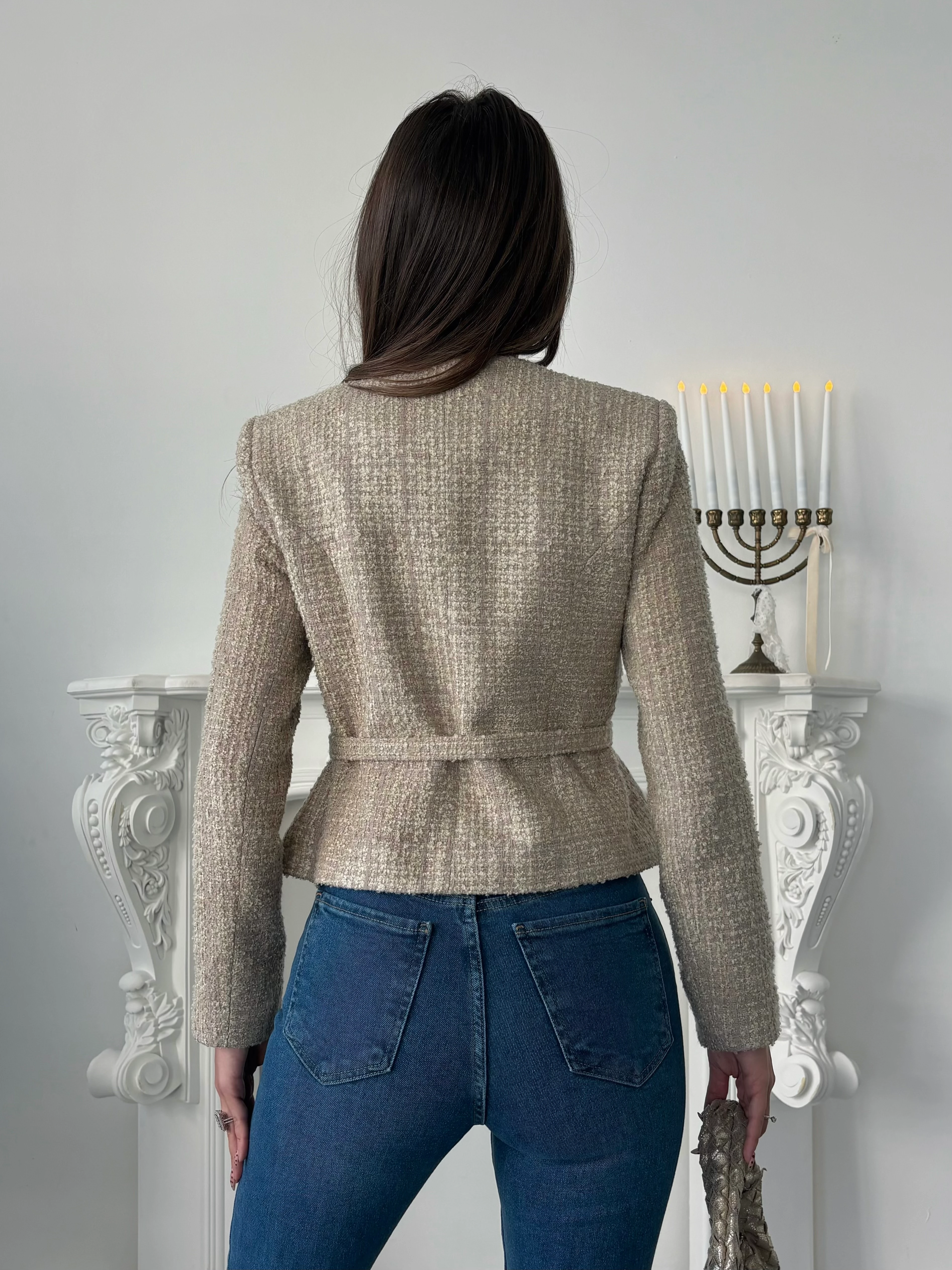 Kemer Detaylı Düğmeli Ceket