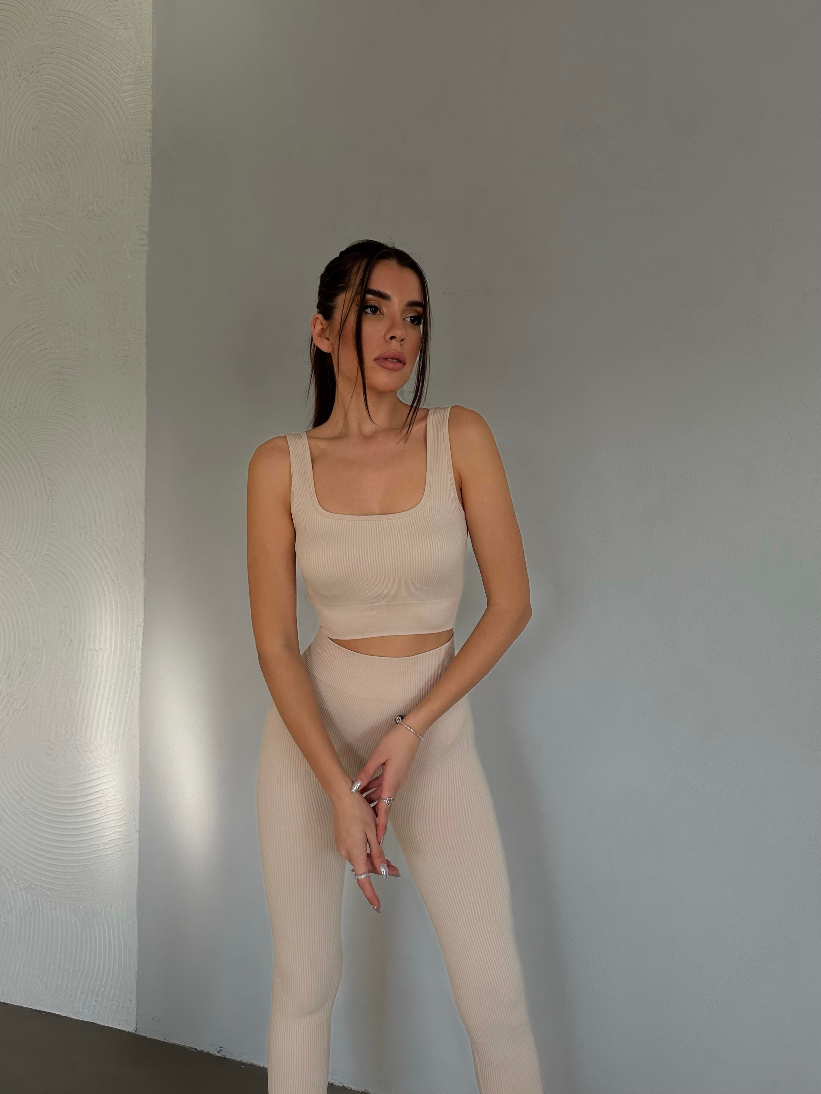 Jessica Fitilli Seamless Crop Bej