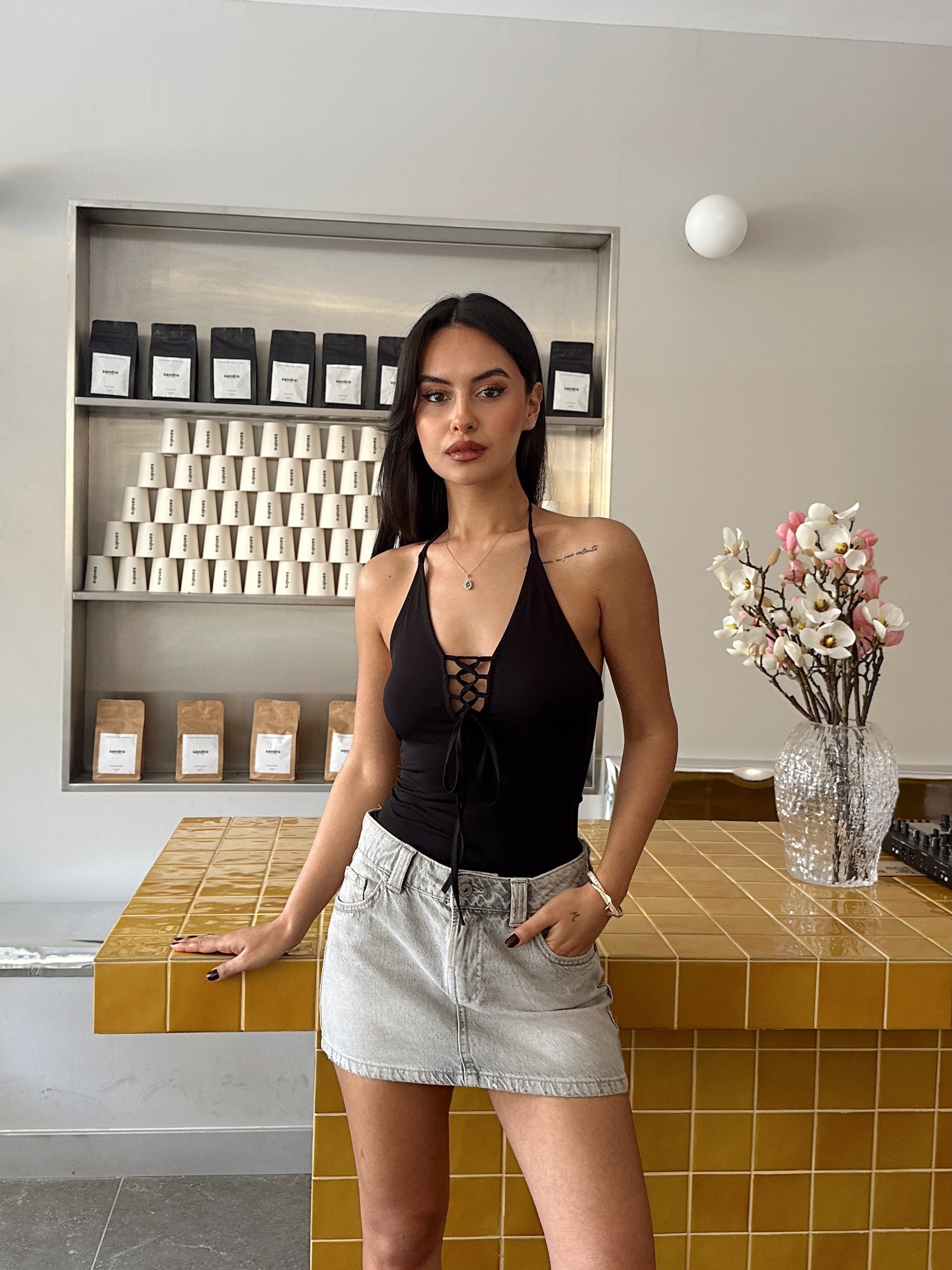 Maya Önden Bağcıklı Bodysuit Siyah