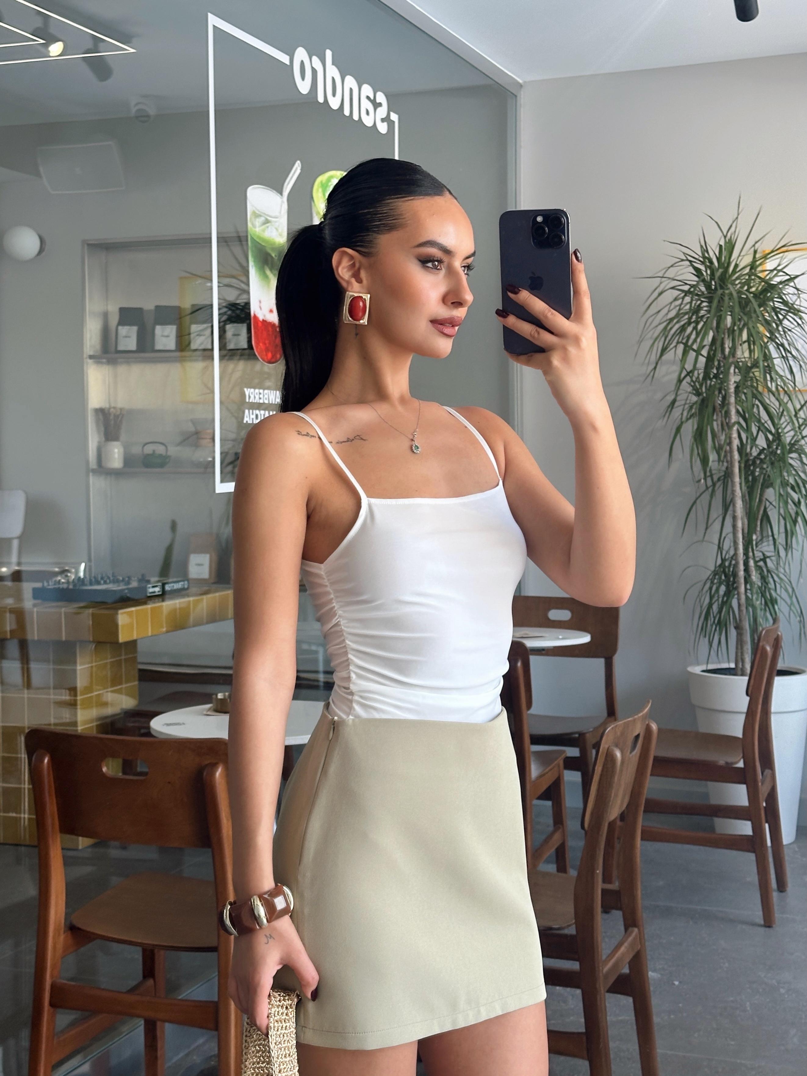 Yan Büzgülü Bodysuit Beyaz
