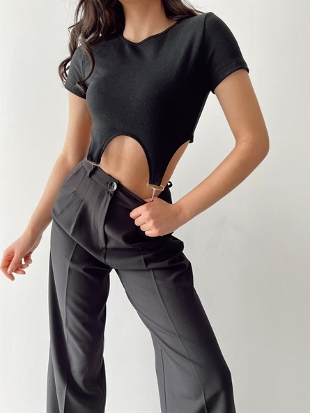 Metal Detay Croptop Siyah