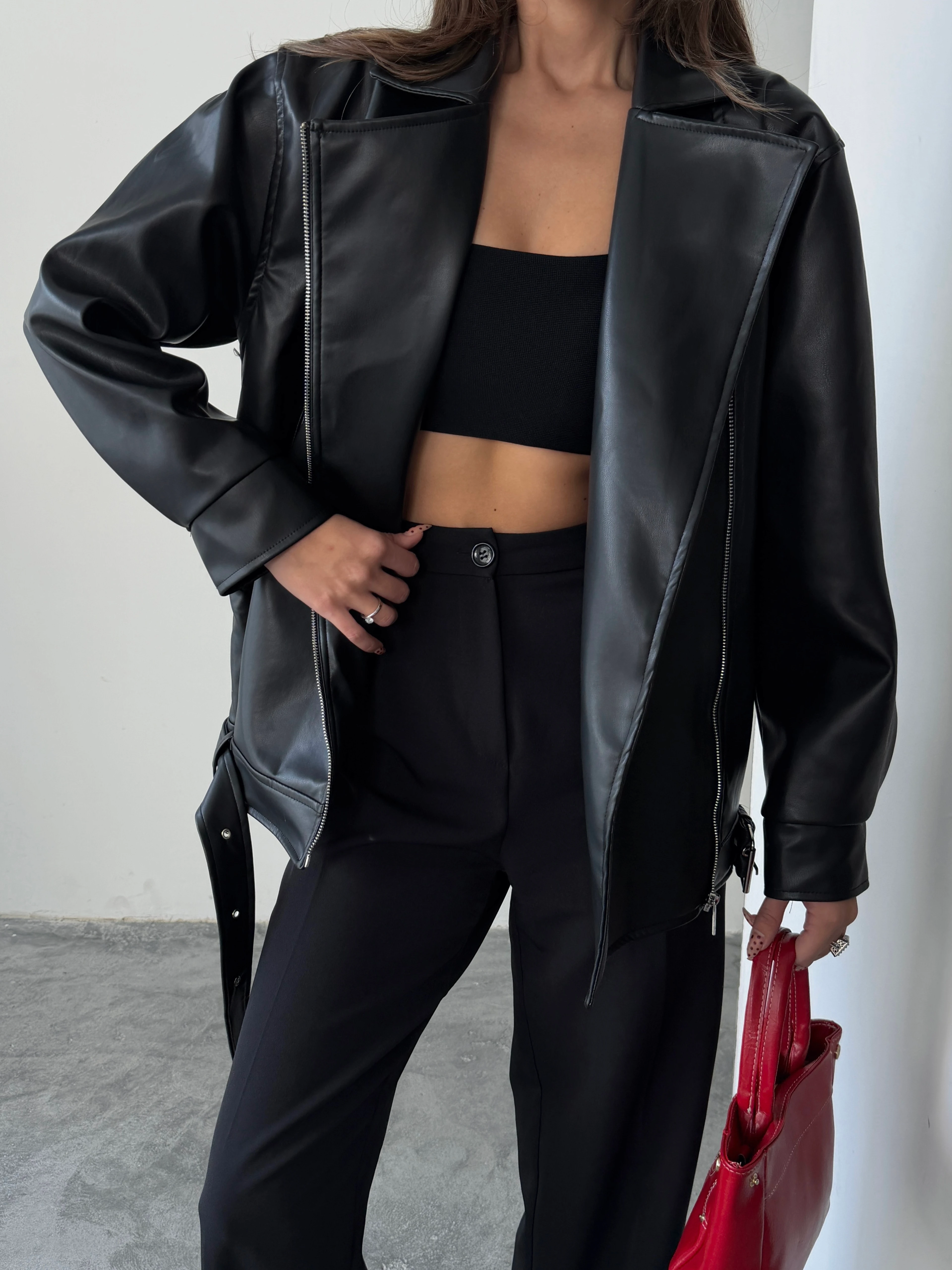 Kemerli Oversize Deri Ceket  - Black