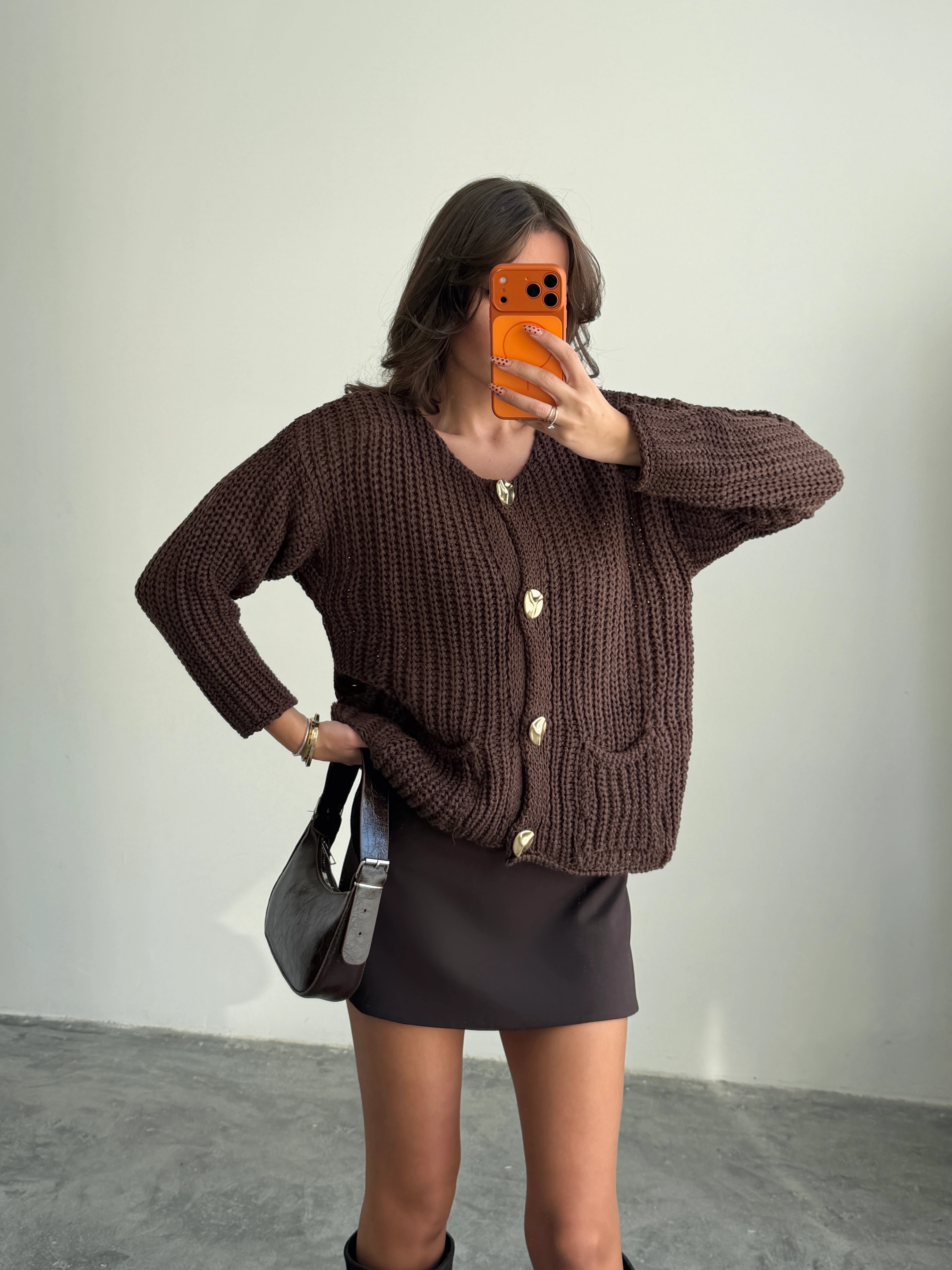 Gold Düğmeli Örme Hırka