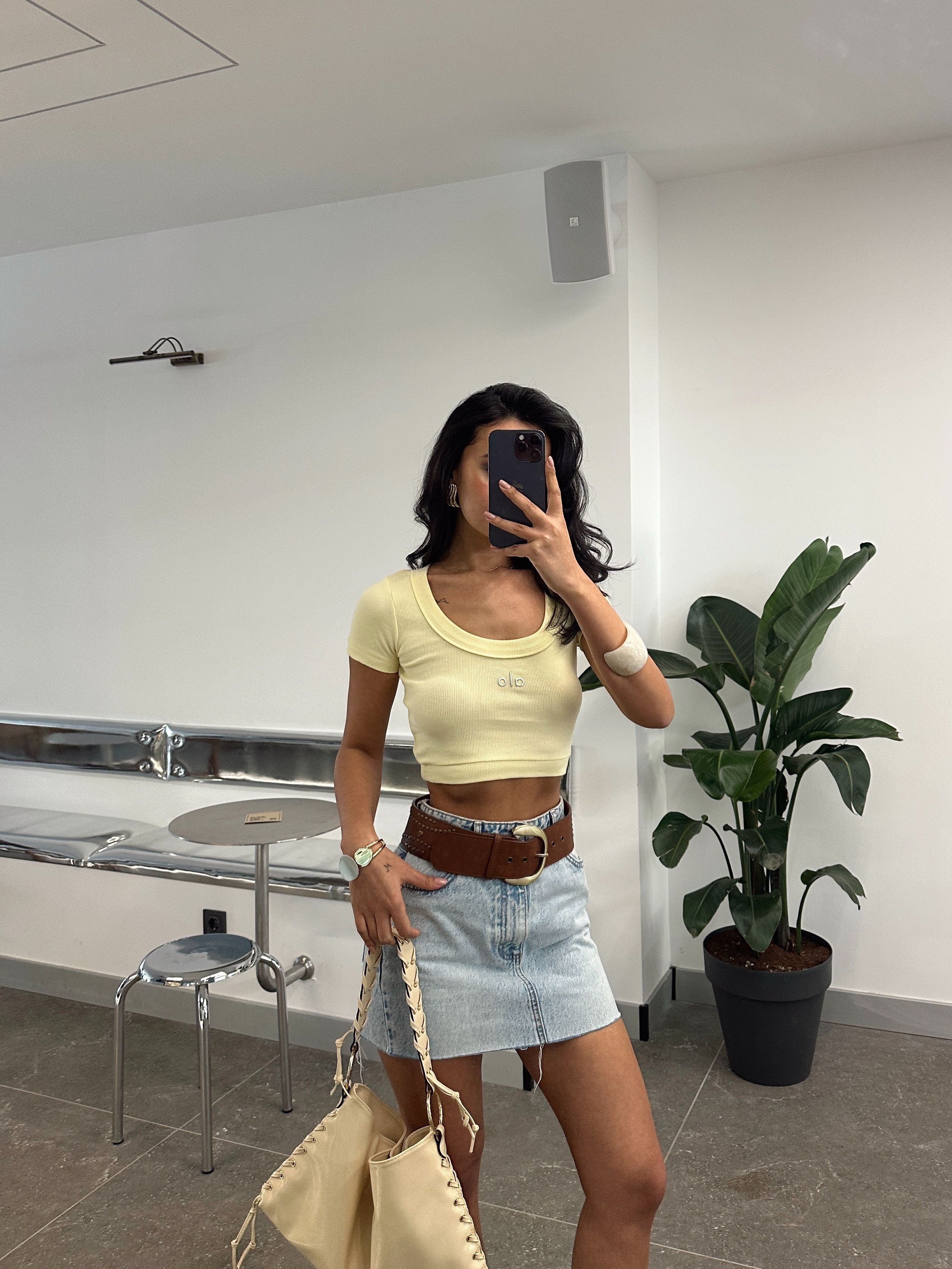 Geniş Yaka Baskılı Crop
