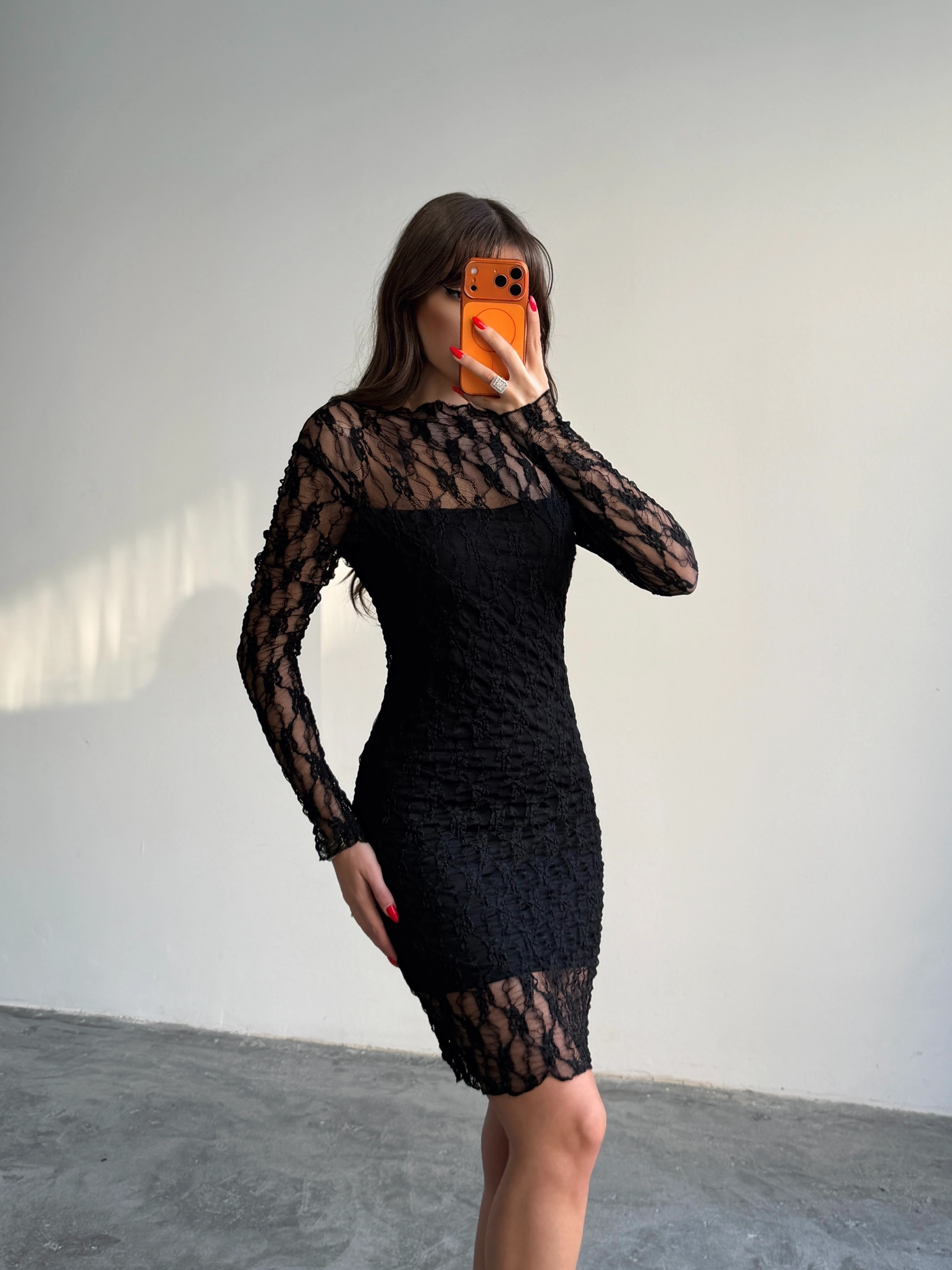 İç Astarlı Dantel Elbise