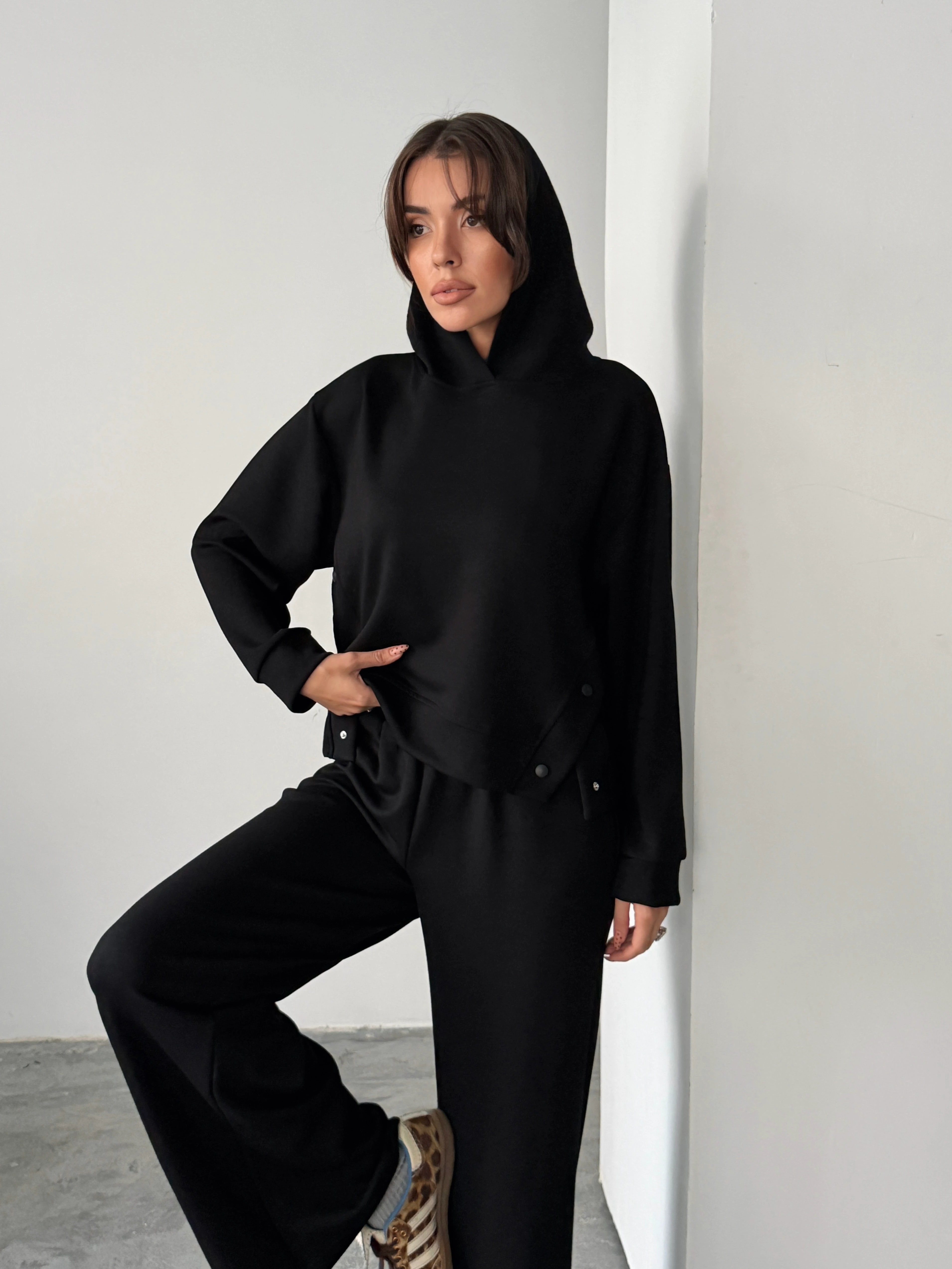 Çıt Çıt Detaylı Kapüşonlu Takım 