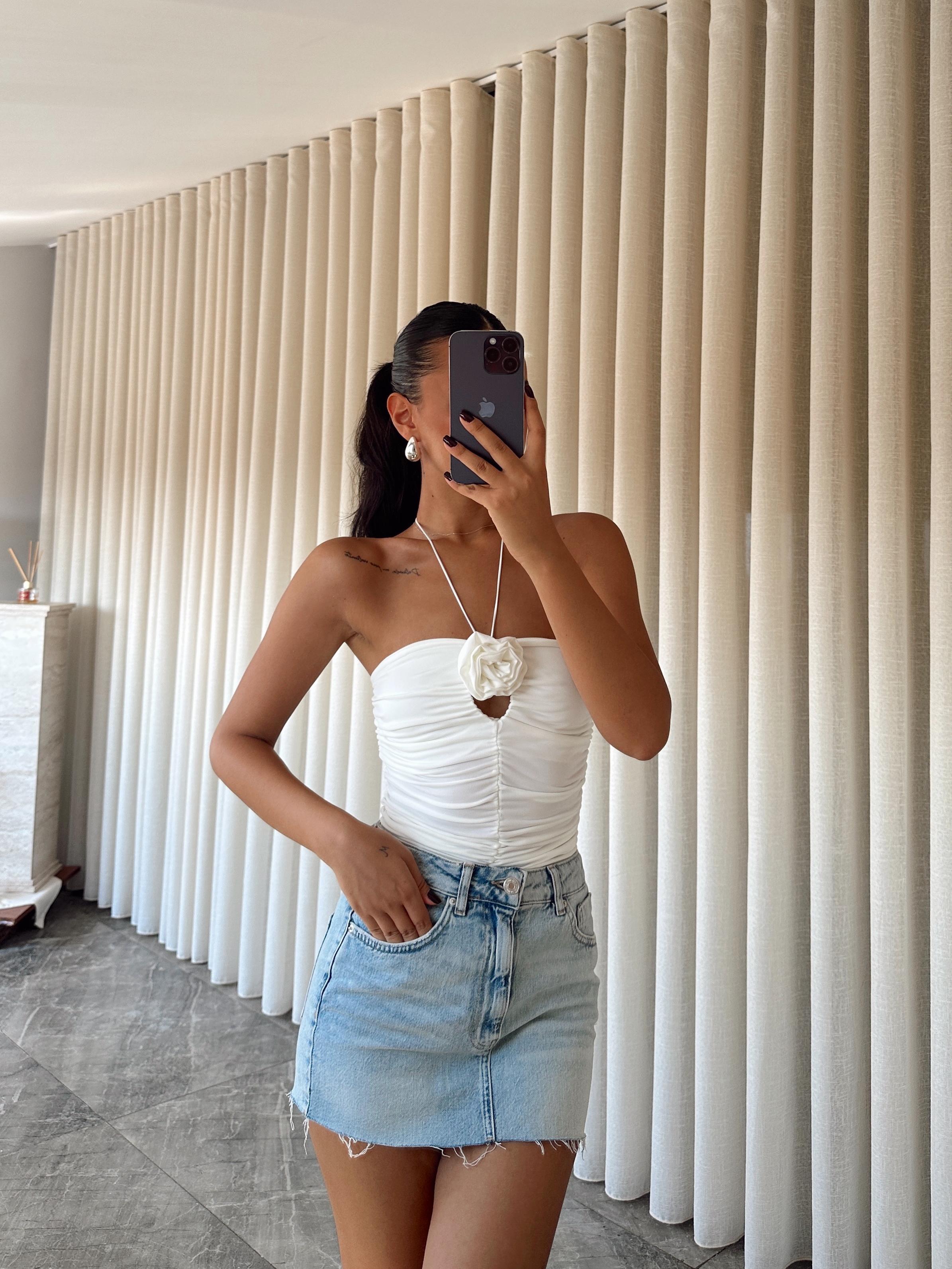 Milla Gül Detay Boyundan Bağlamalı Bodysuit Beyaz