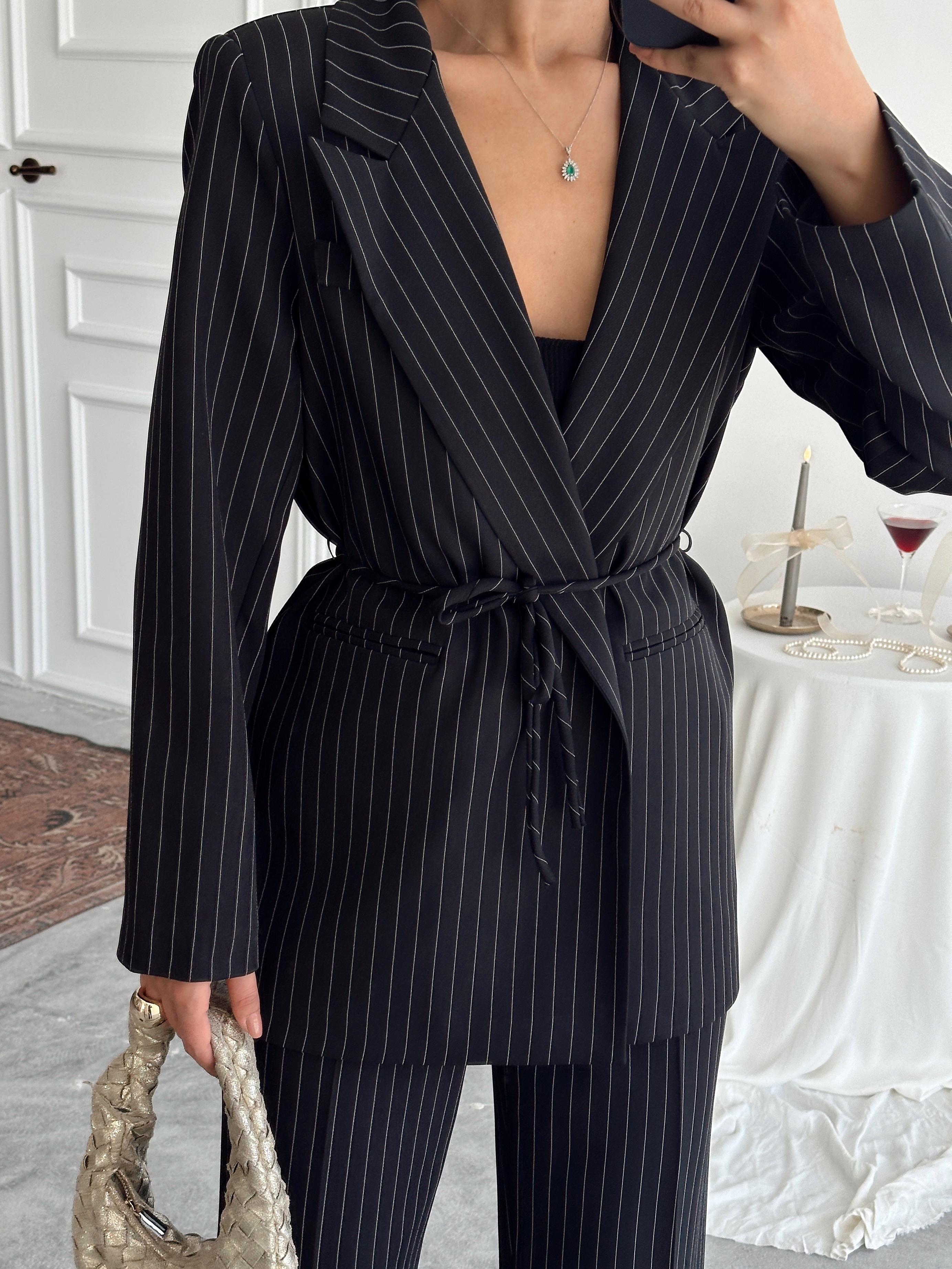 Bel Bağlama Line Blazer Ceket