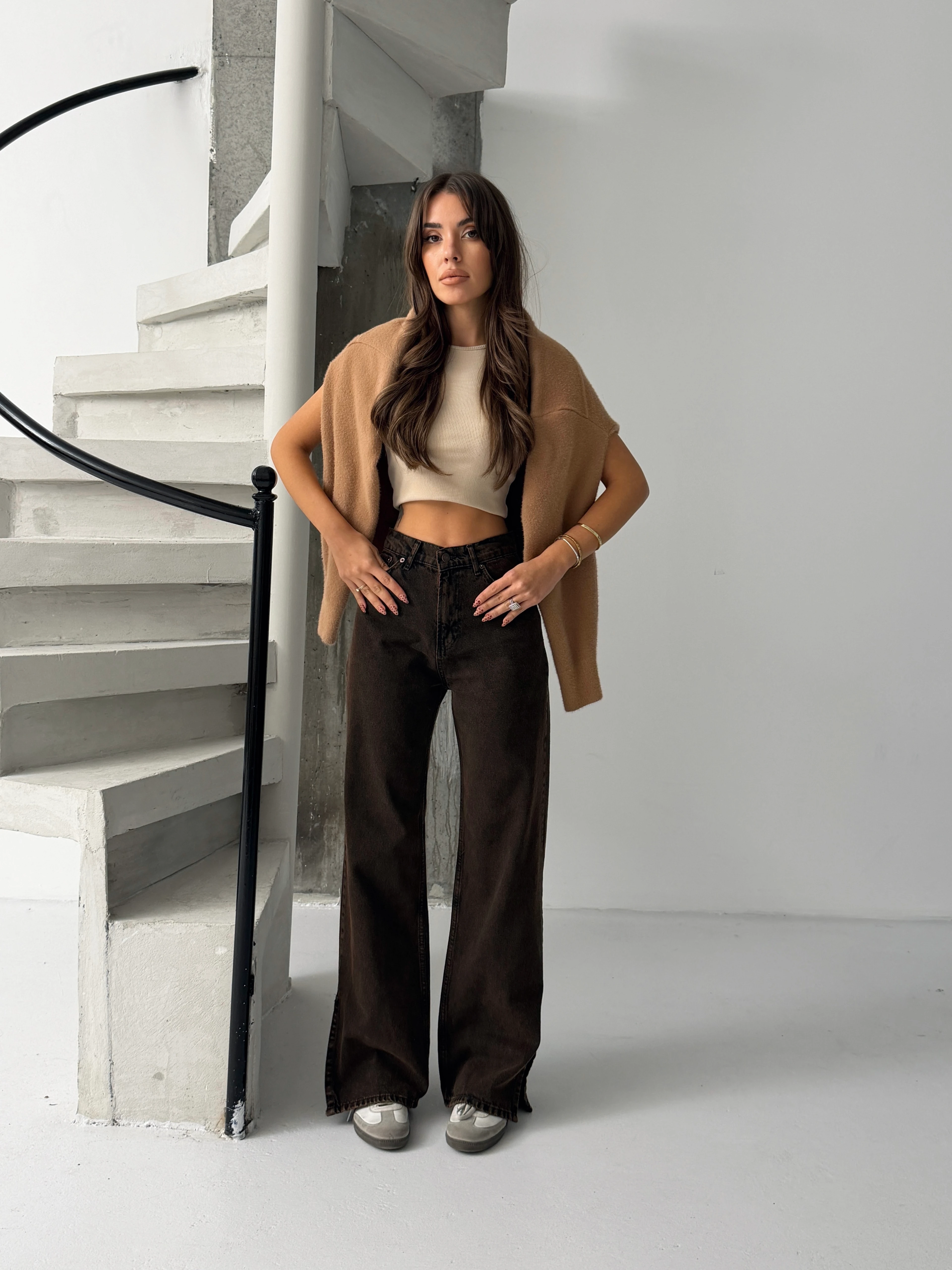 Paçası Yırtmaçlı Jean  - Kahve Yıkama