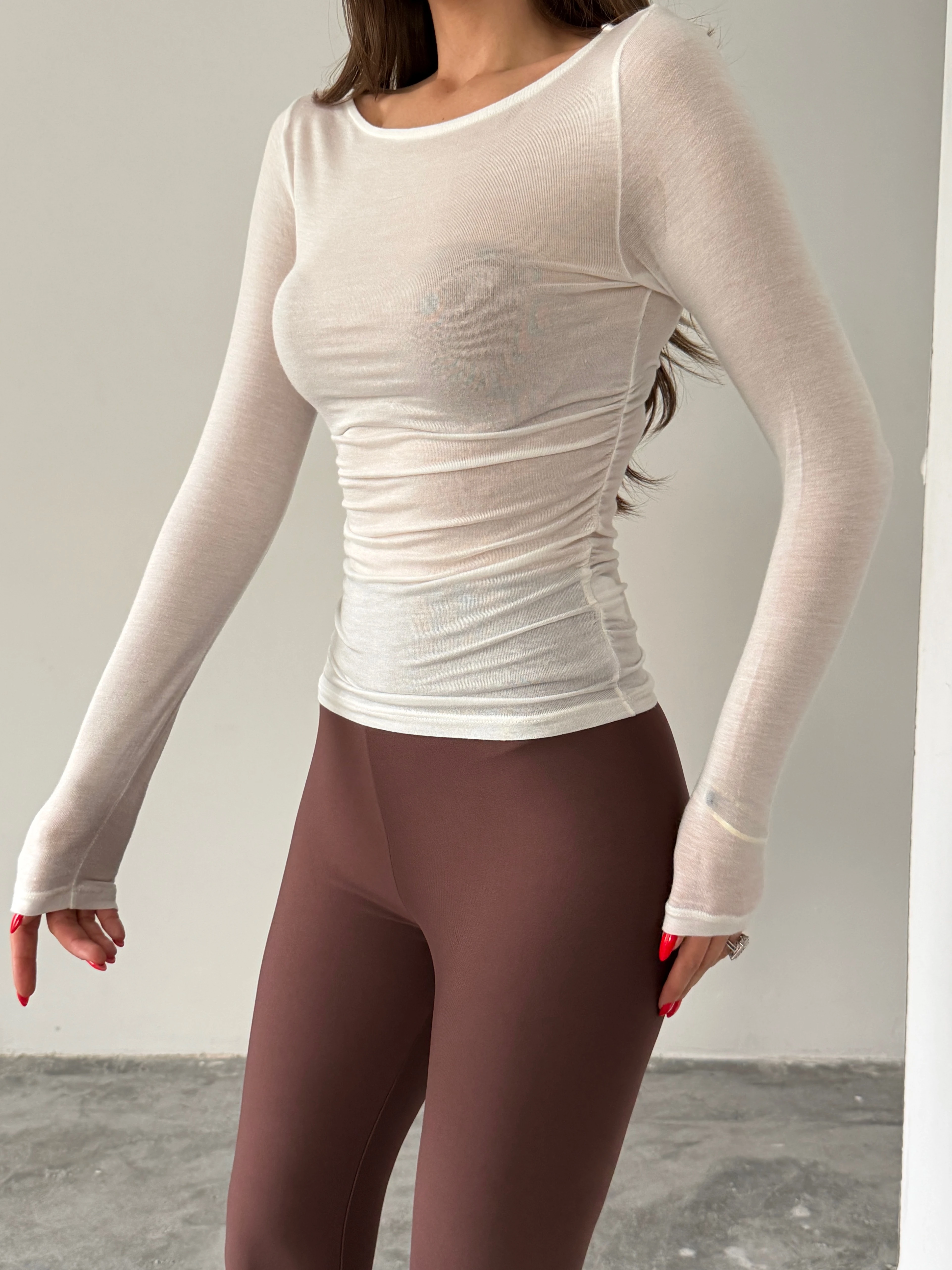 Yanı Büzgülü Transparan Bluz - Beyaz