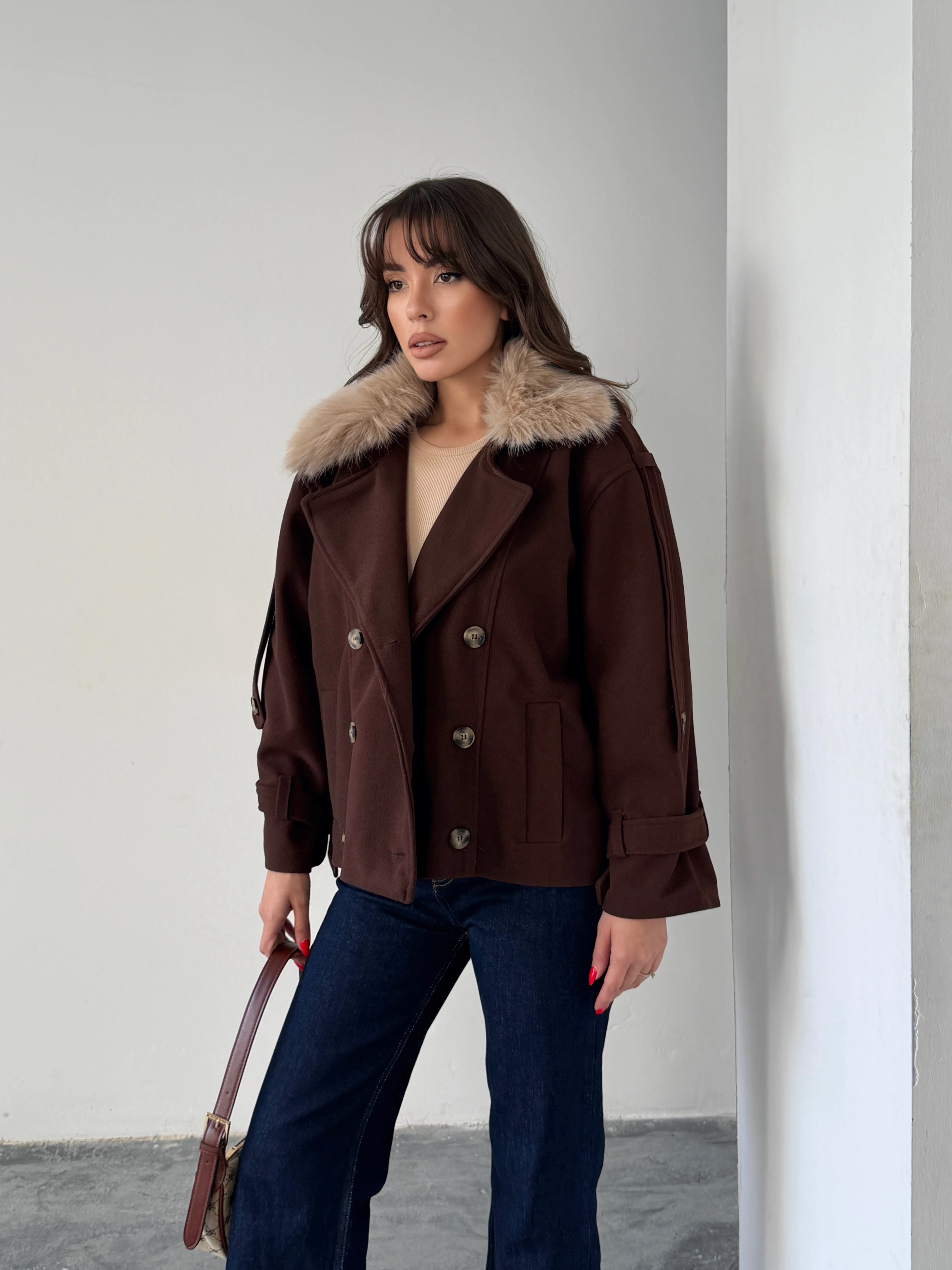 Apolet Detay Kürklü Kaşe Mont  - Kahverengi