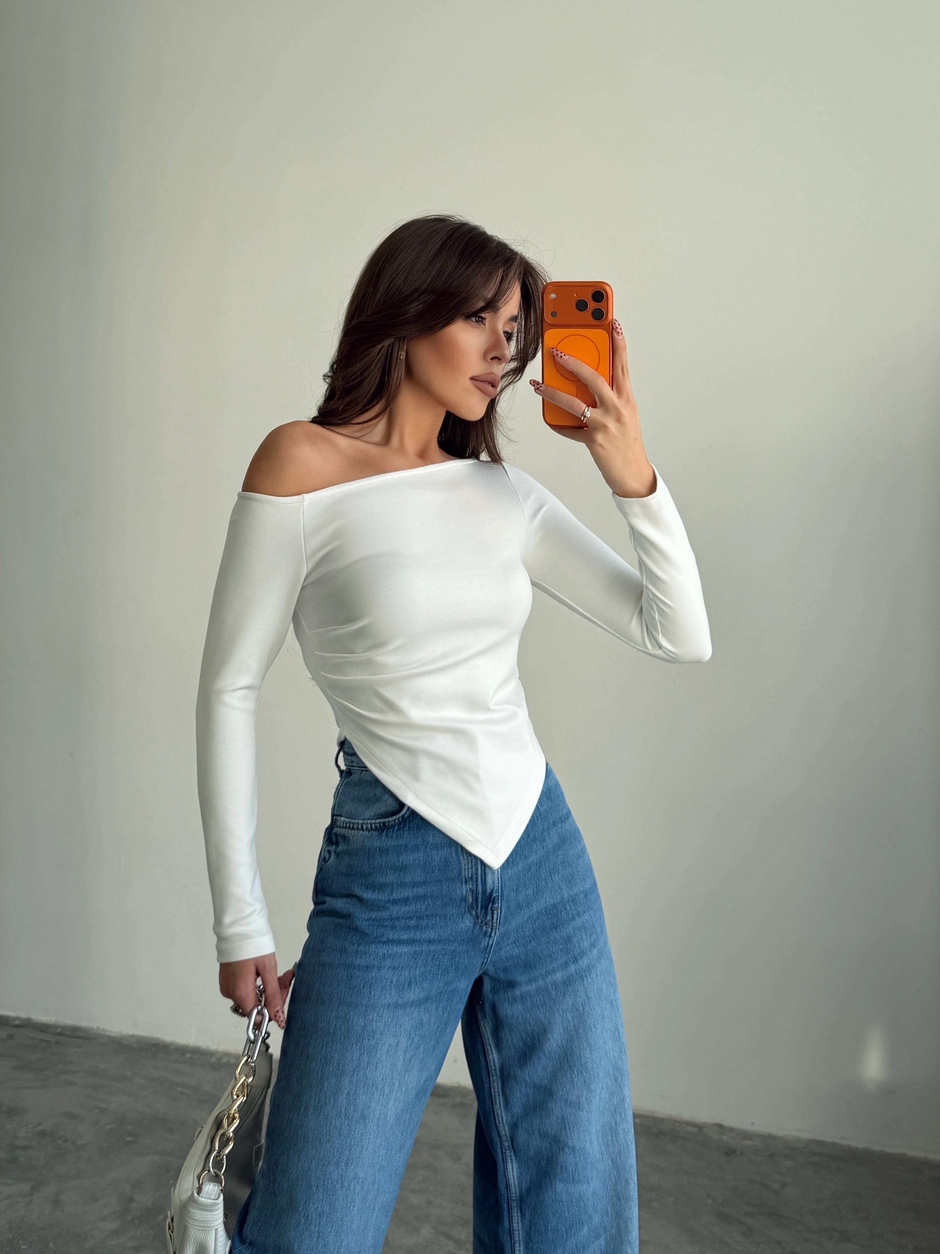 Kayık Yaka Asimetrik Bluz