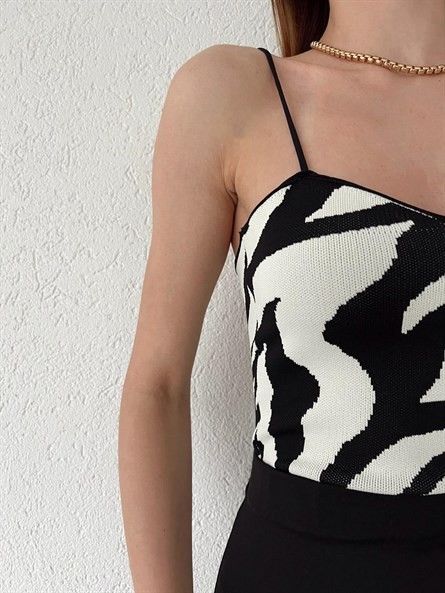 İp Askı Zebra Desenli Triko Bluz Siyah-Beyaz