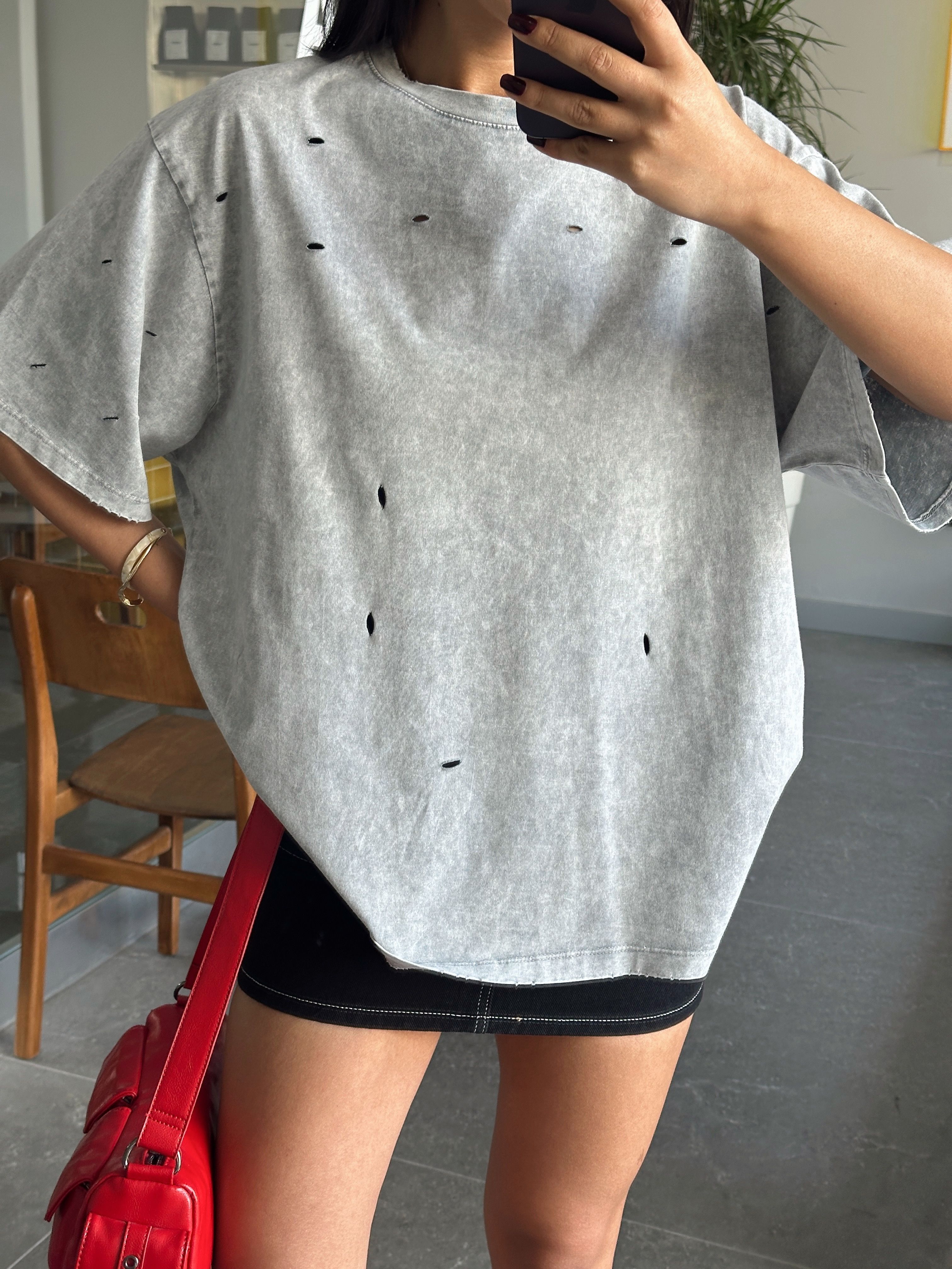 Delikli Yıkama T-shirt - Gri