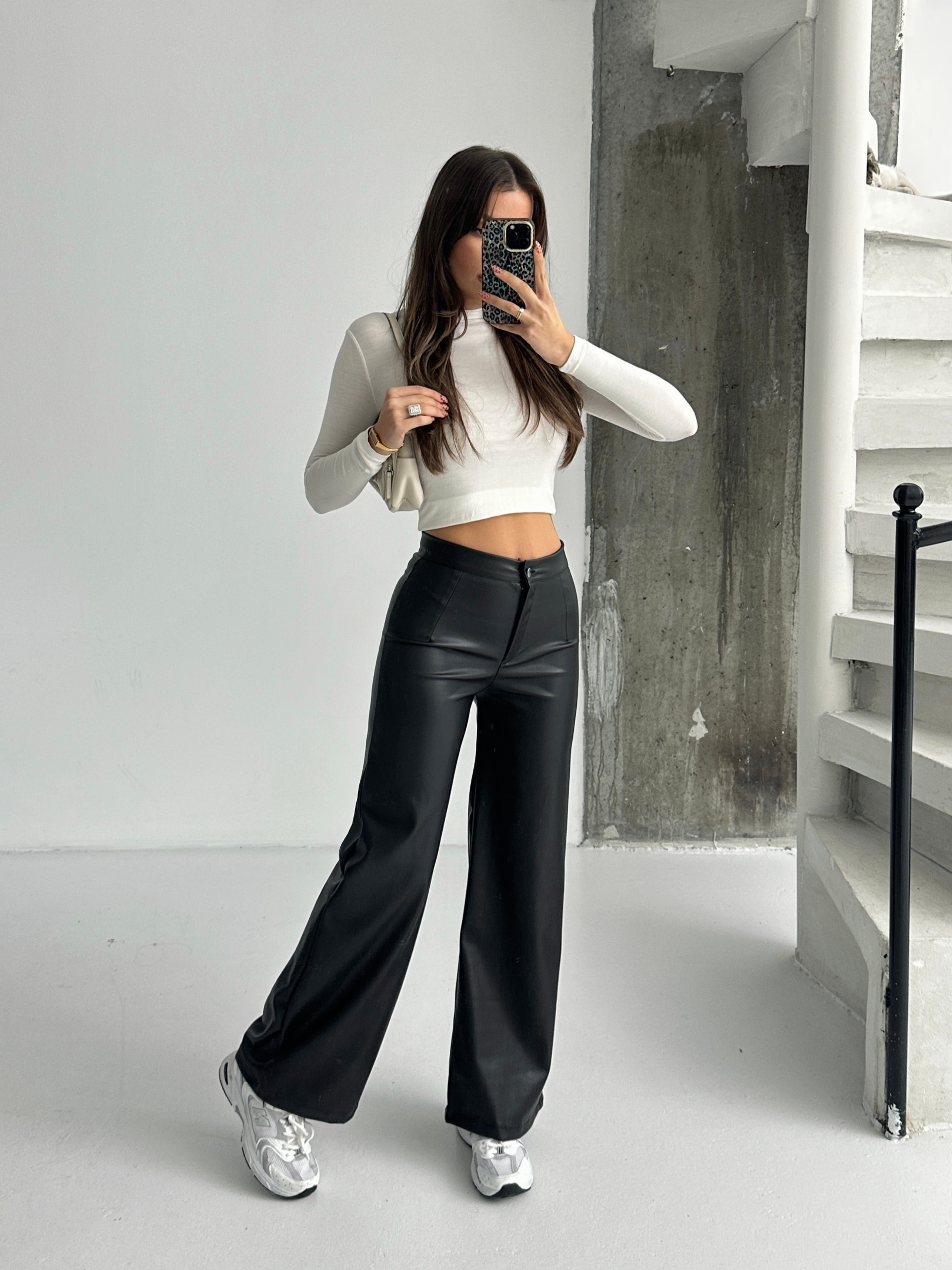 Düz Kesim Şardonlu Deri Palazzo  - Siyah