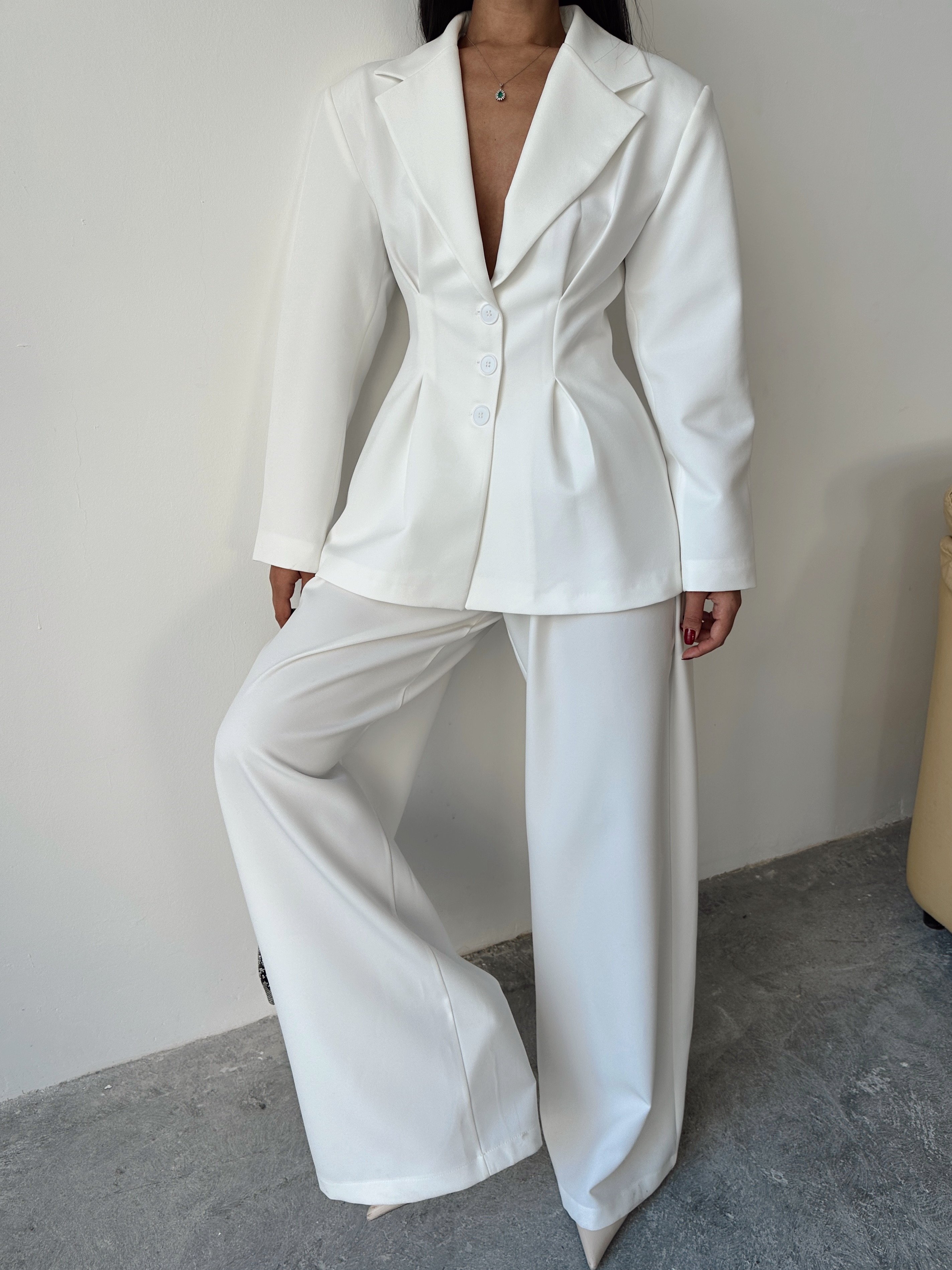 Pile Detay Oturtmalı Blazer Ceket  - Beyaz