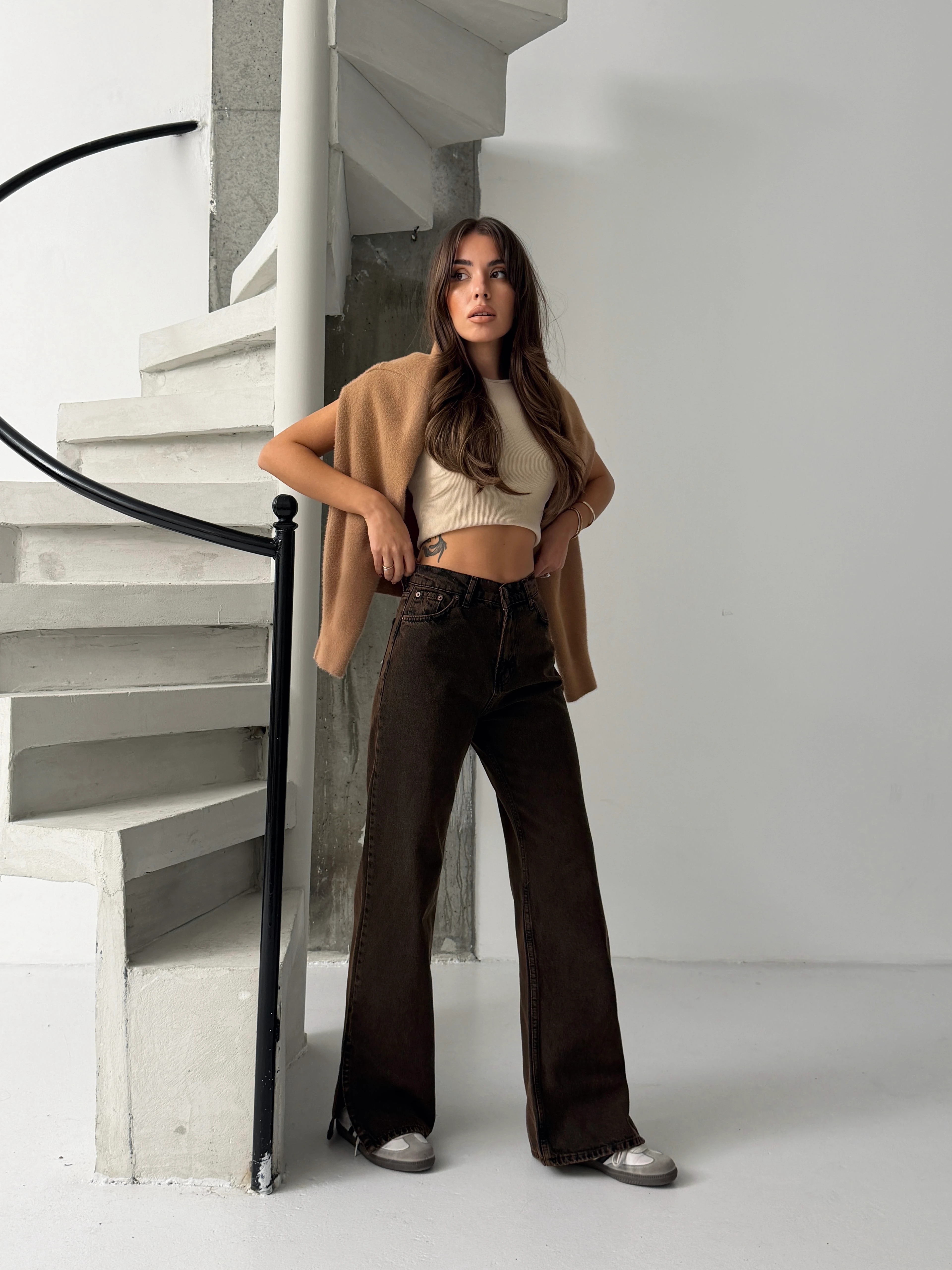 Paçası Yırtmaçlı Jean  - Kahve Yıkama