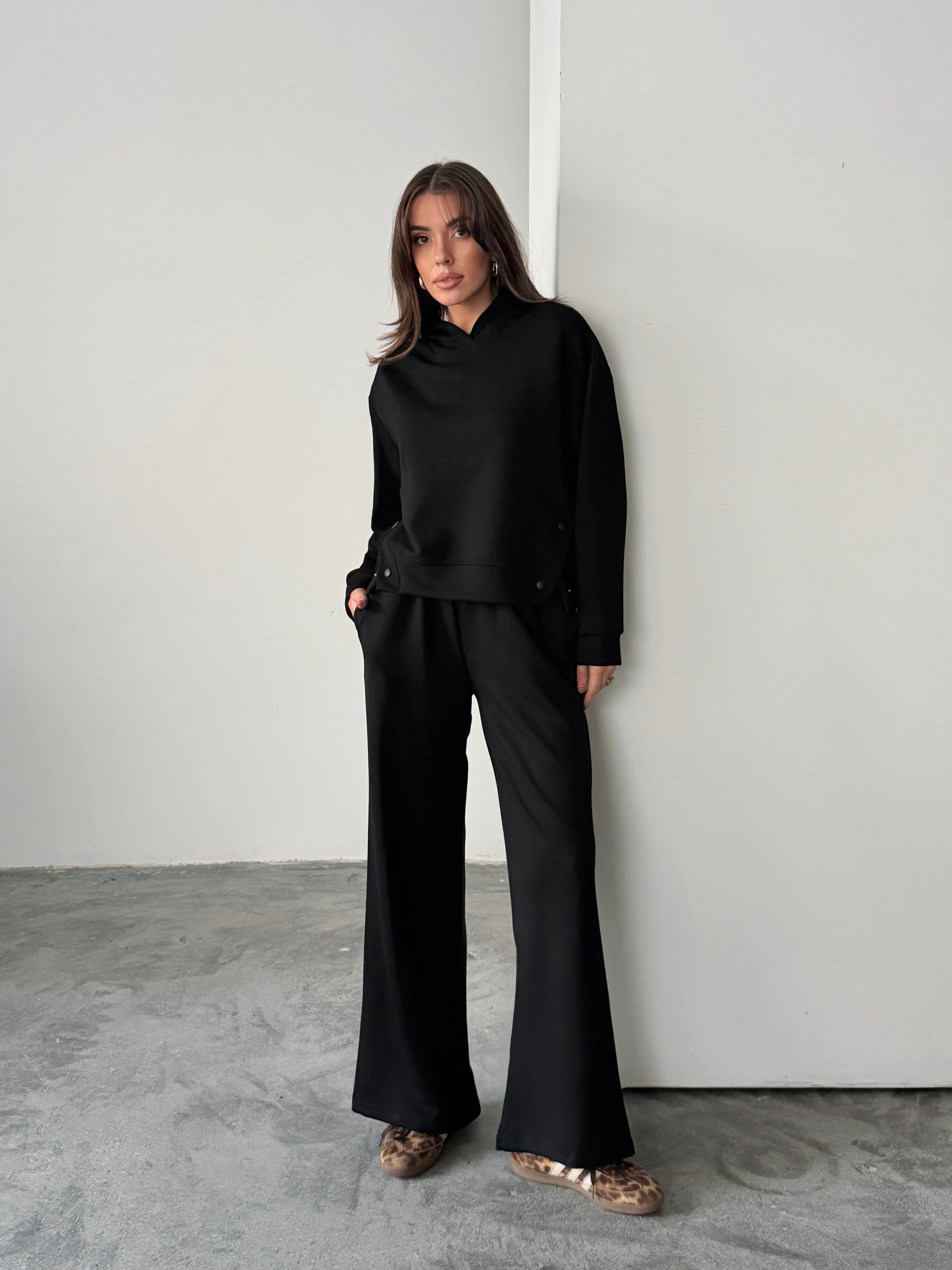 Çıt Çıt Detaylı Kapüşonlu Takım 