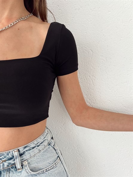 Geniş Yaka Sandy Croptop Siyah