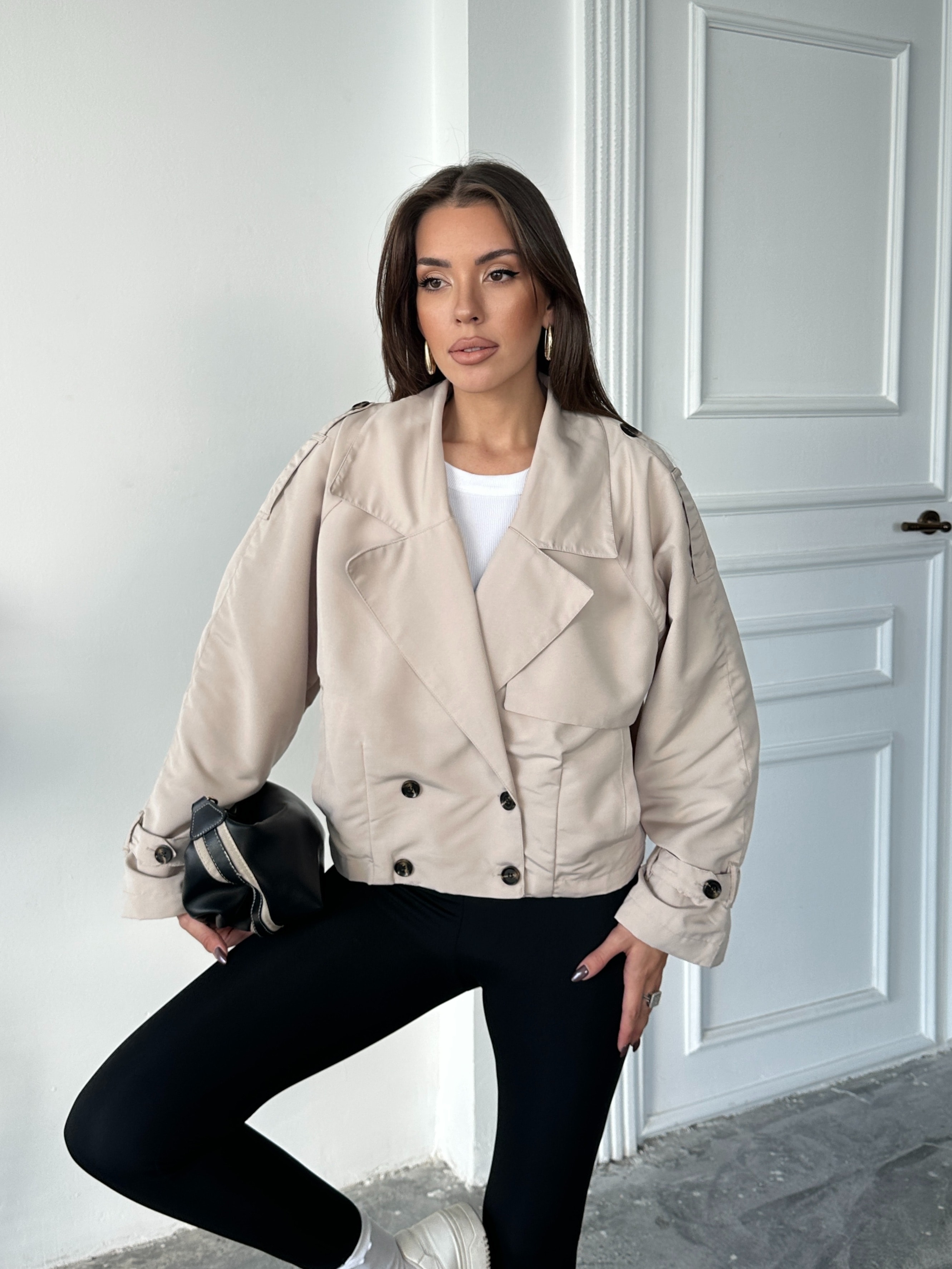 Dört Düğmeli Crop Trençkot