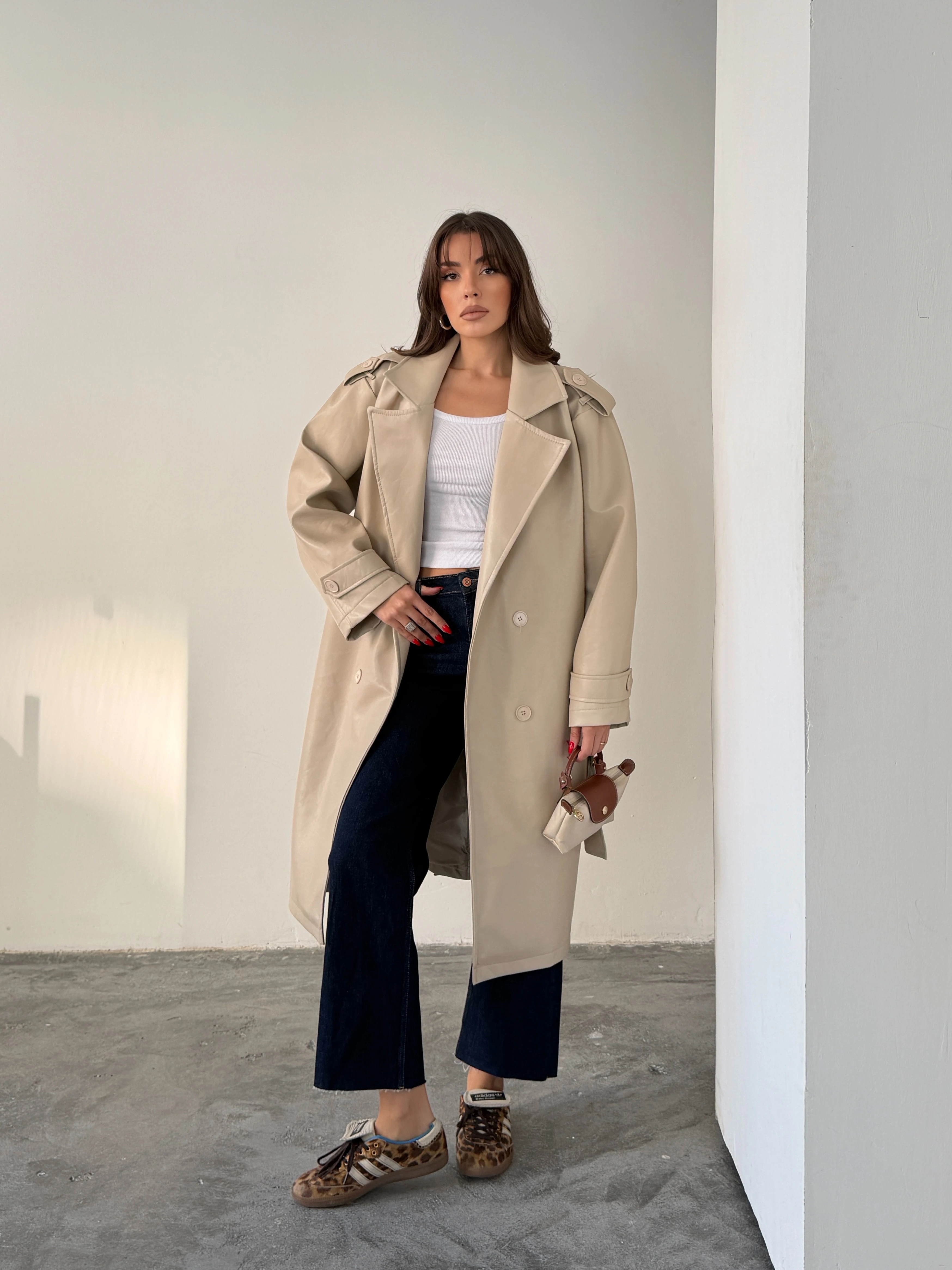 Apolet Detaylı Deri Trençkot - Taş