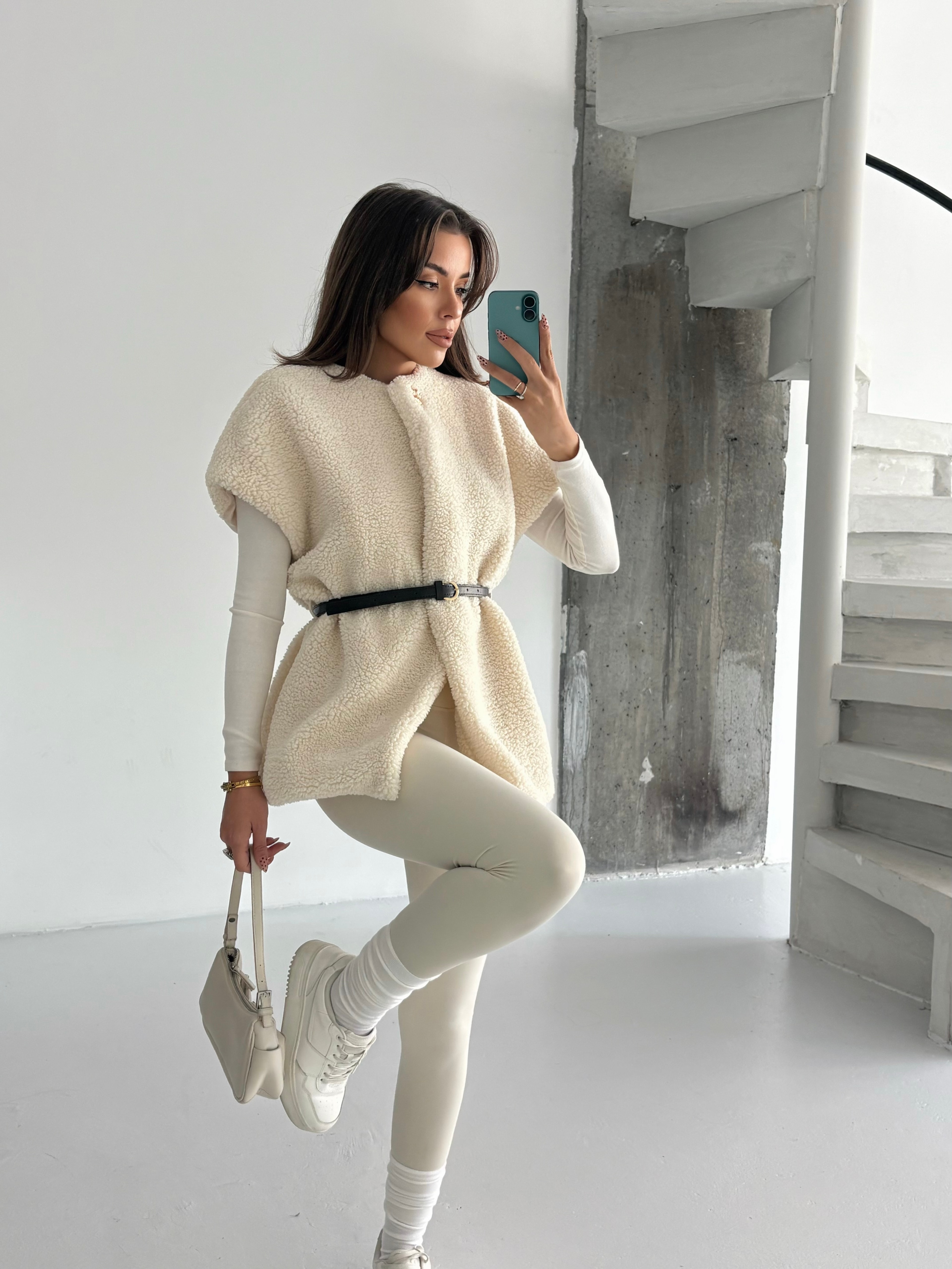 Kemerli Kürk Yelek - Ekru