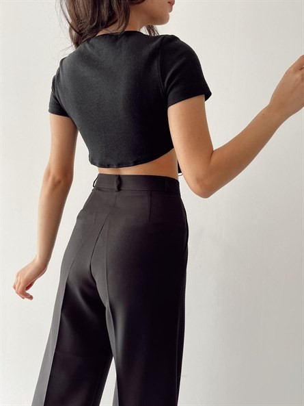 Metal Detay Croptop Siyah