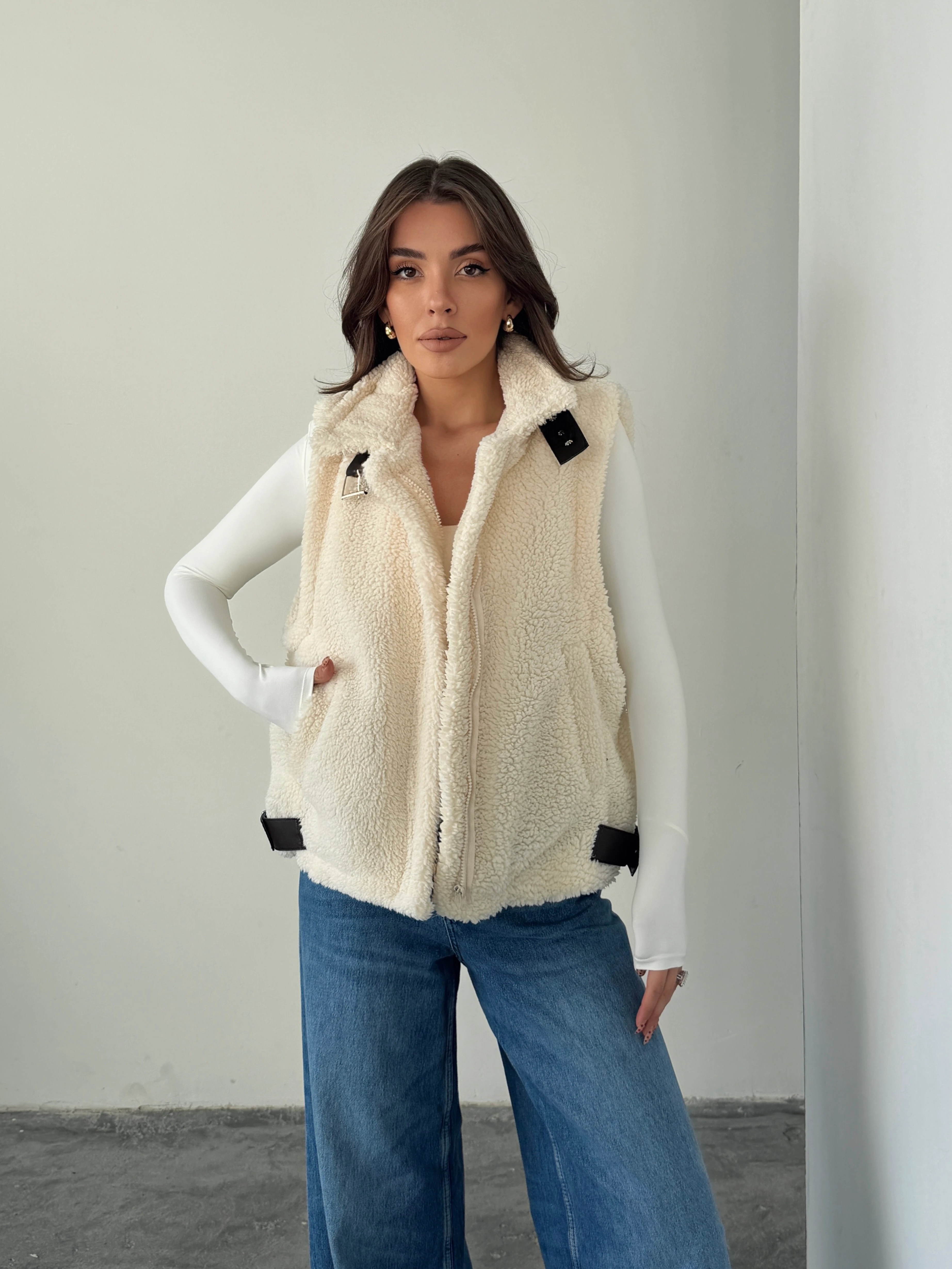 Kemer Detaylı Kürk Yelek