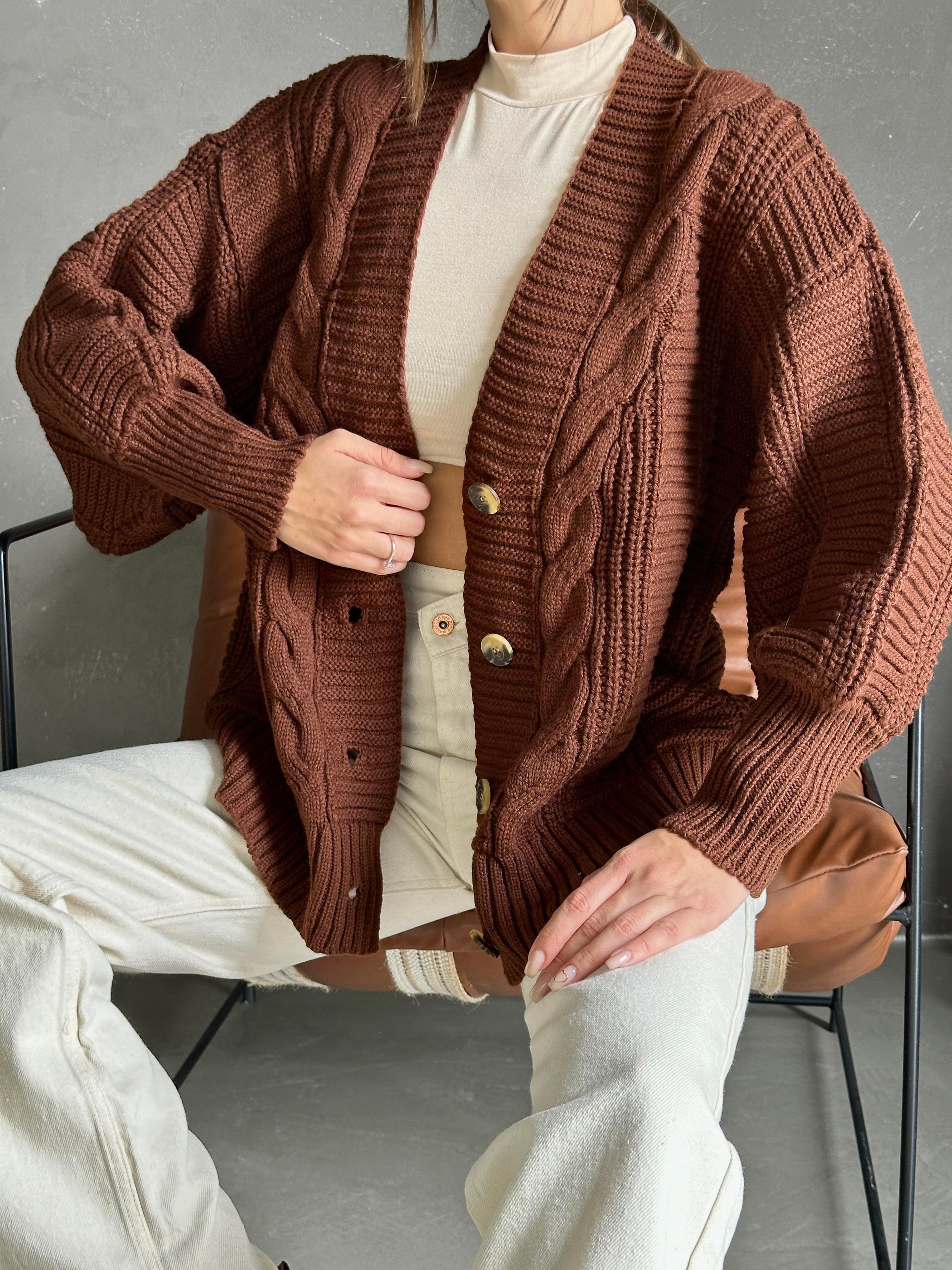 Düğmeli Oversize Örgü Hırka Kahverengi