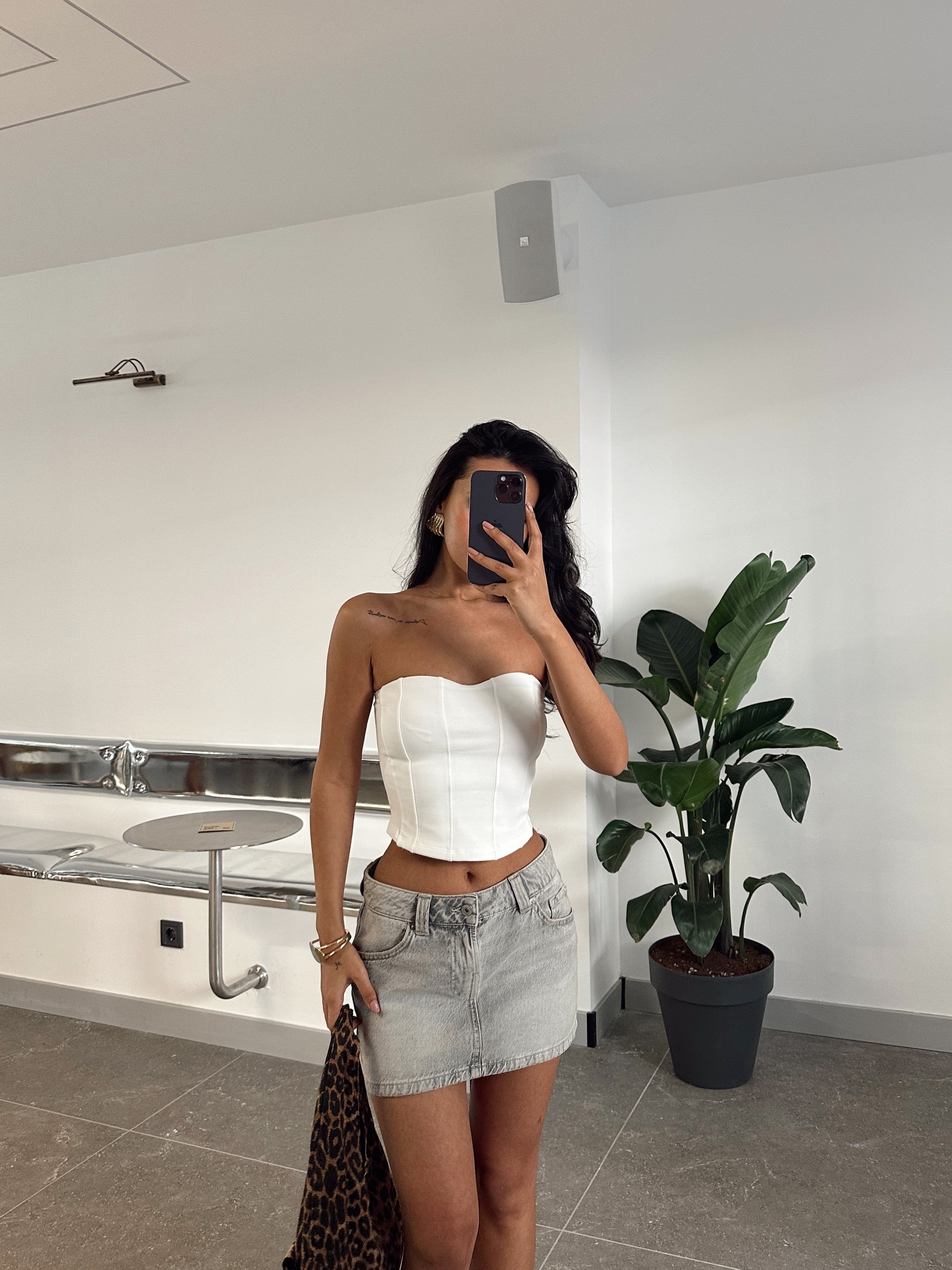 Straplez Crop