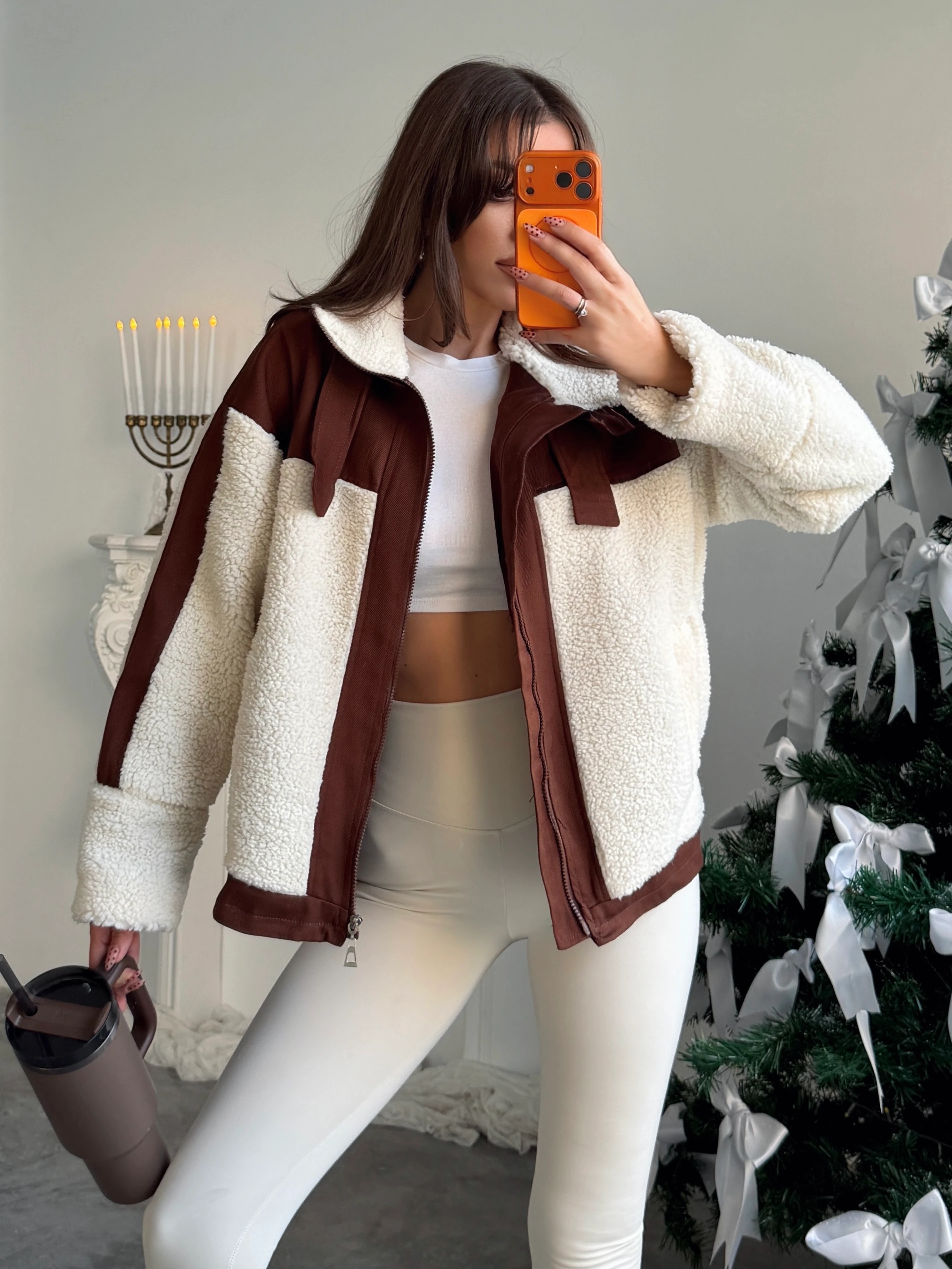 Boynu Kemer Detay Peluş Mont - Kahve