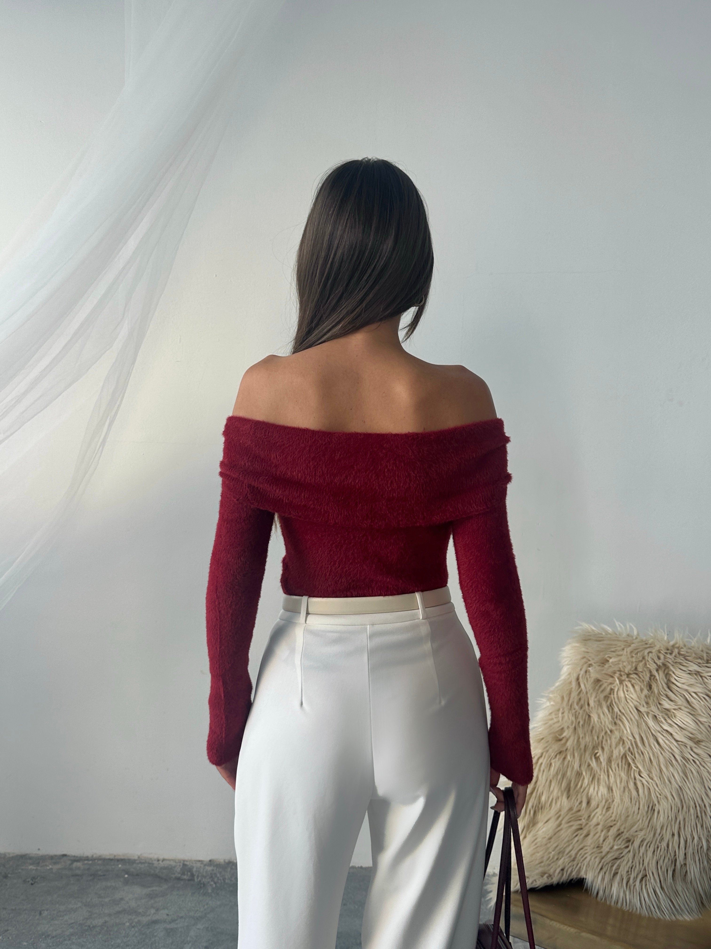 Açık Omuz Peluş Kazak - Bordo