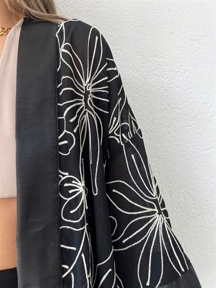 Saten Detay İşlemeli Tül Kimono Siyah
