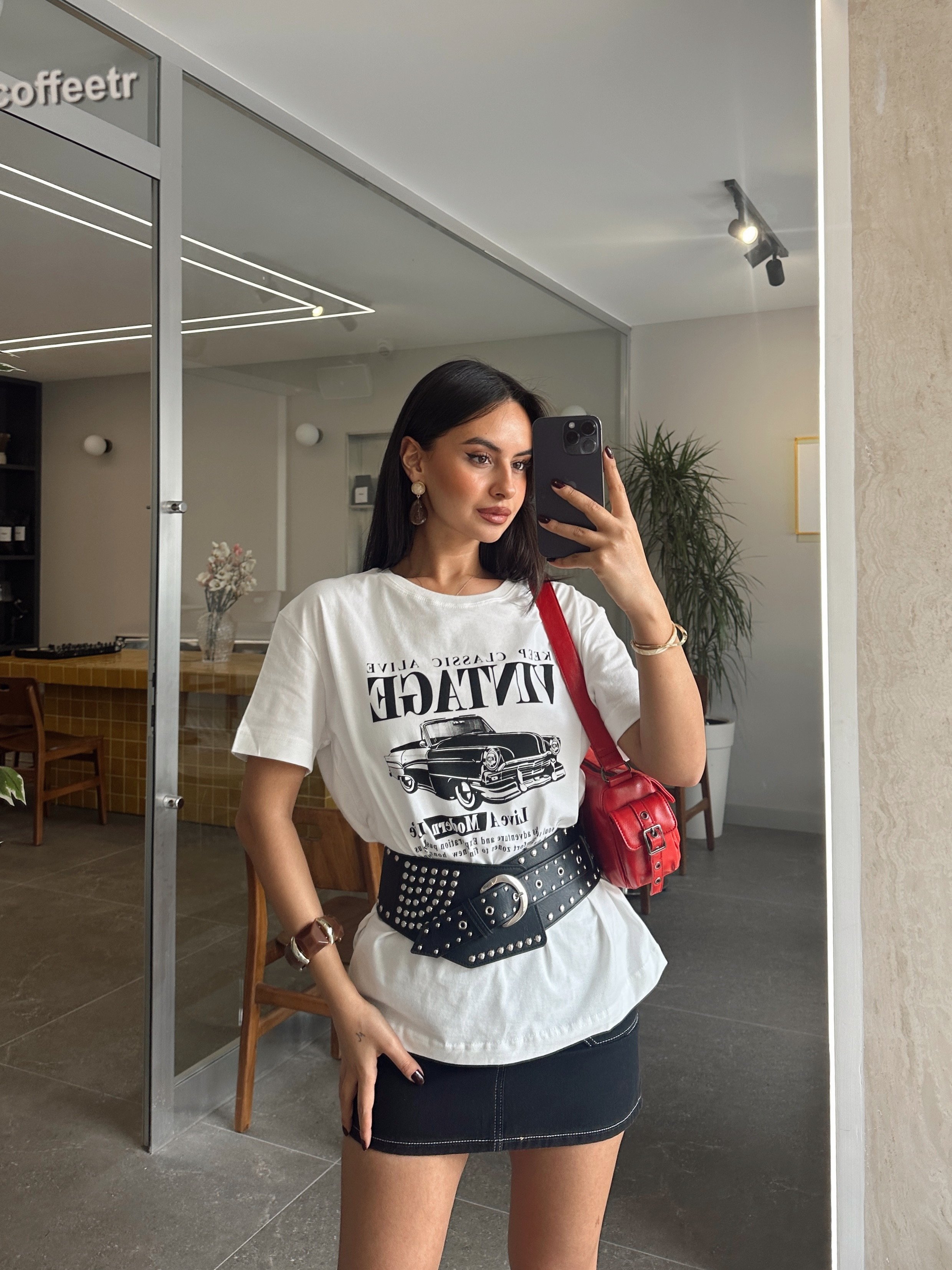 Vintage Car Baskı Basic - Beyaz