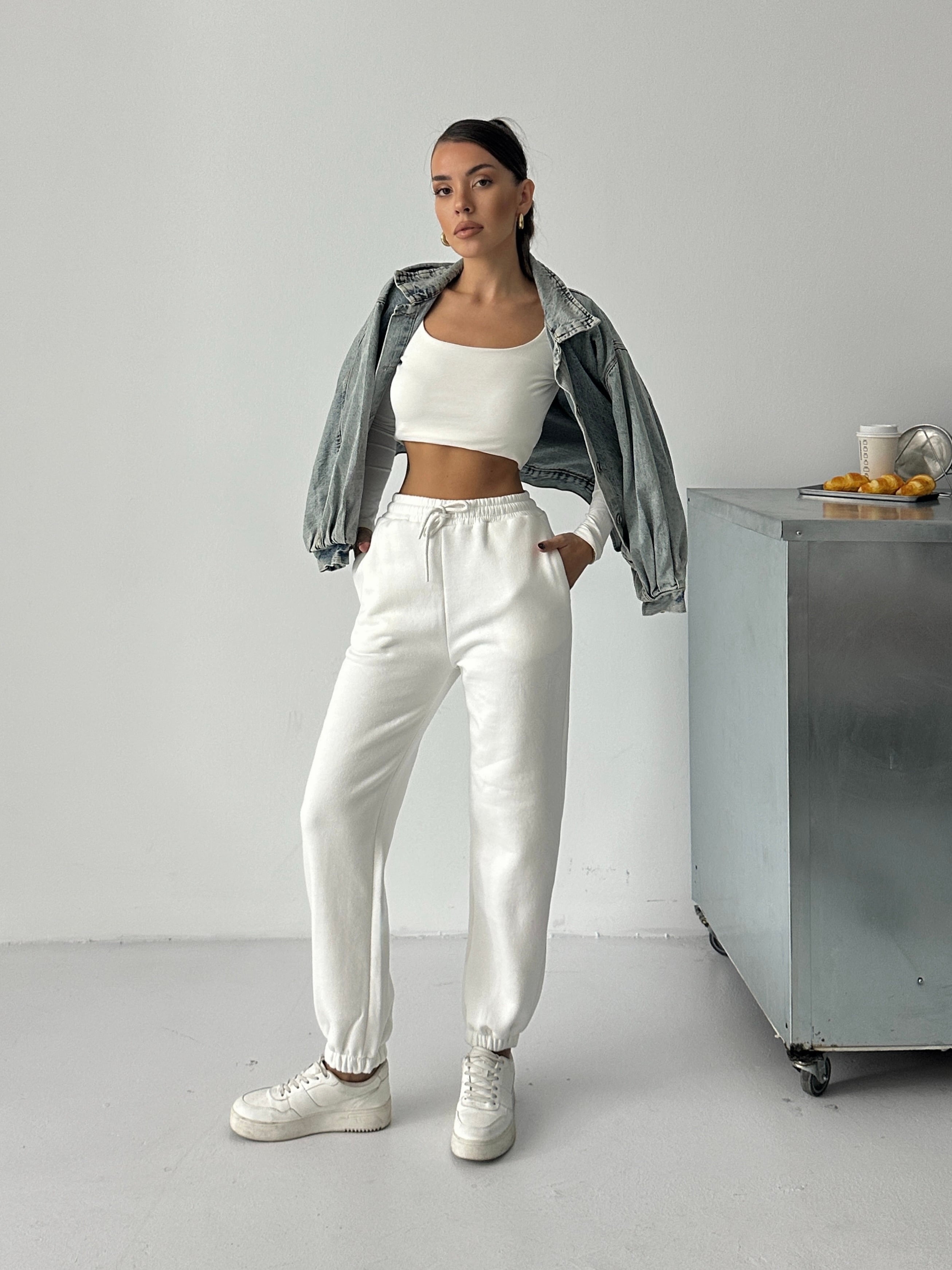 Bel Lastik Jogger Eşofman Beyaz