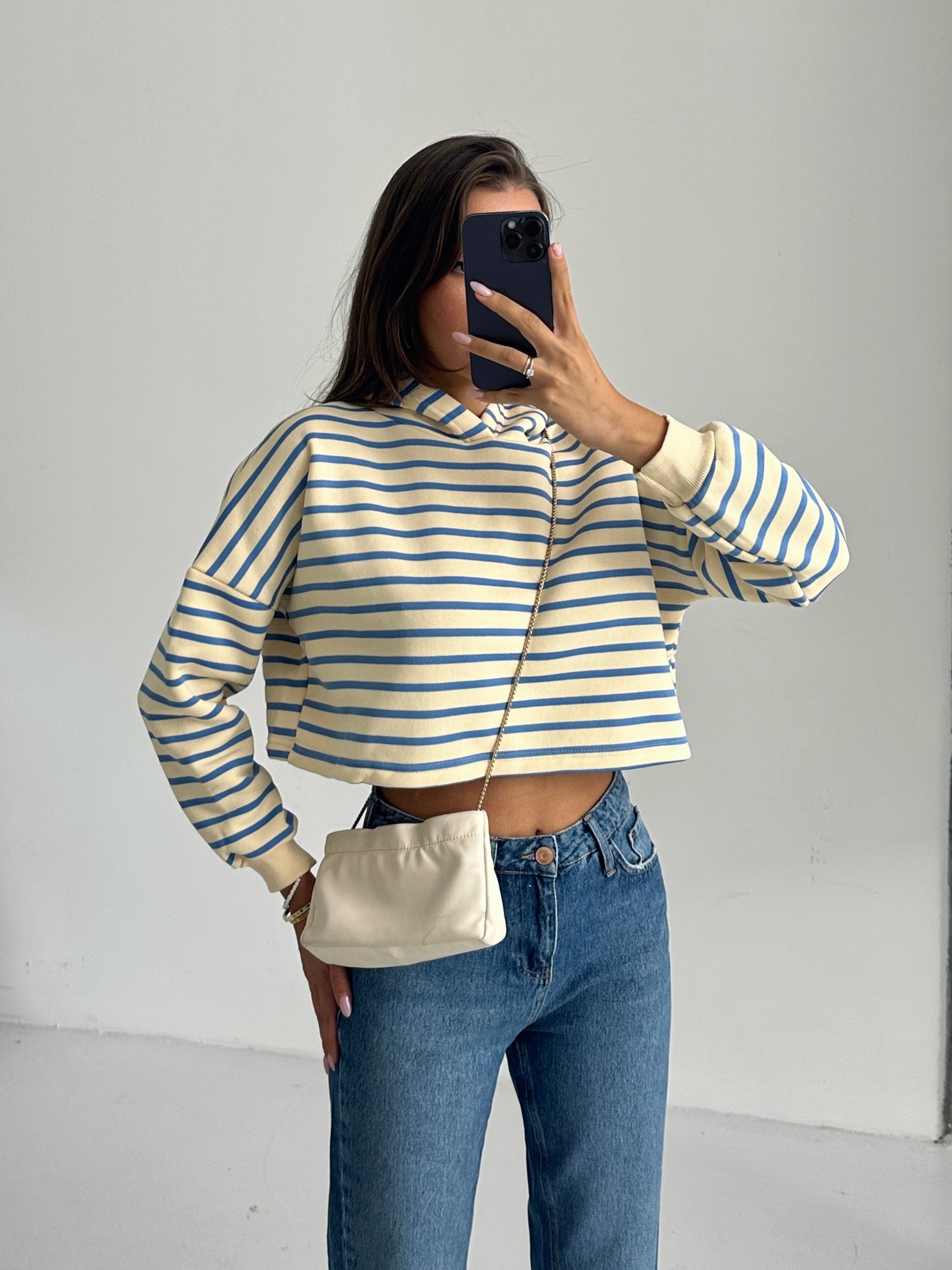 Kapüşonlu Çizgili Crop Sweat