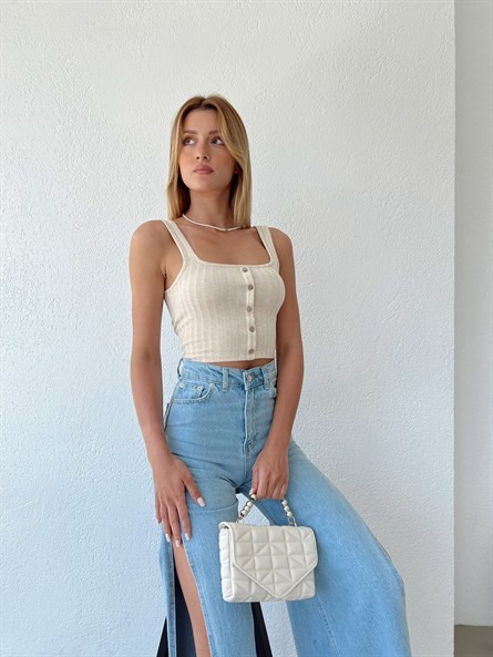 Düğmeli Kalın Askı Crop Top Krem