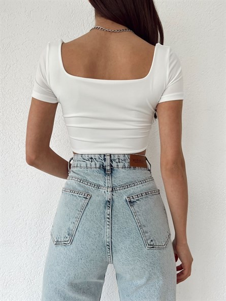 Geniş Yaka Sandy Croptop Beyaz