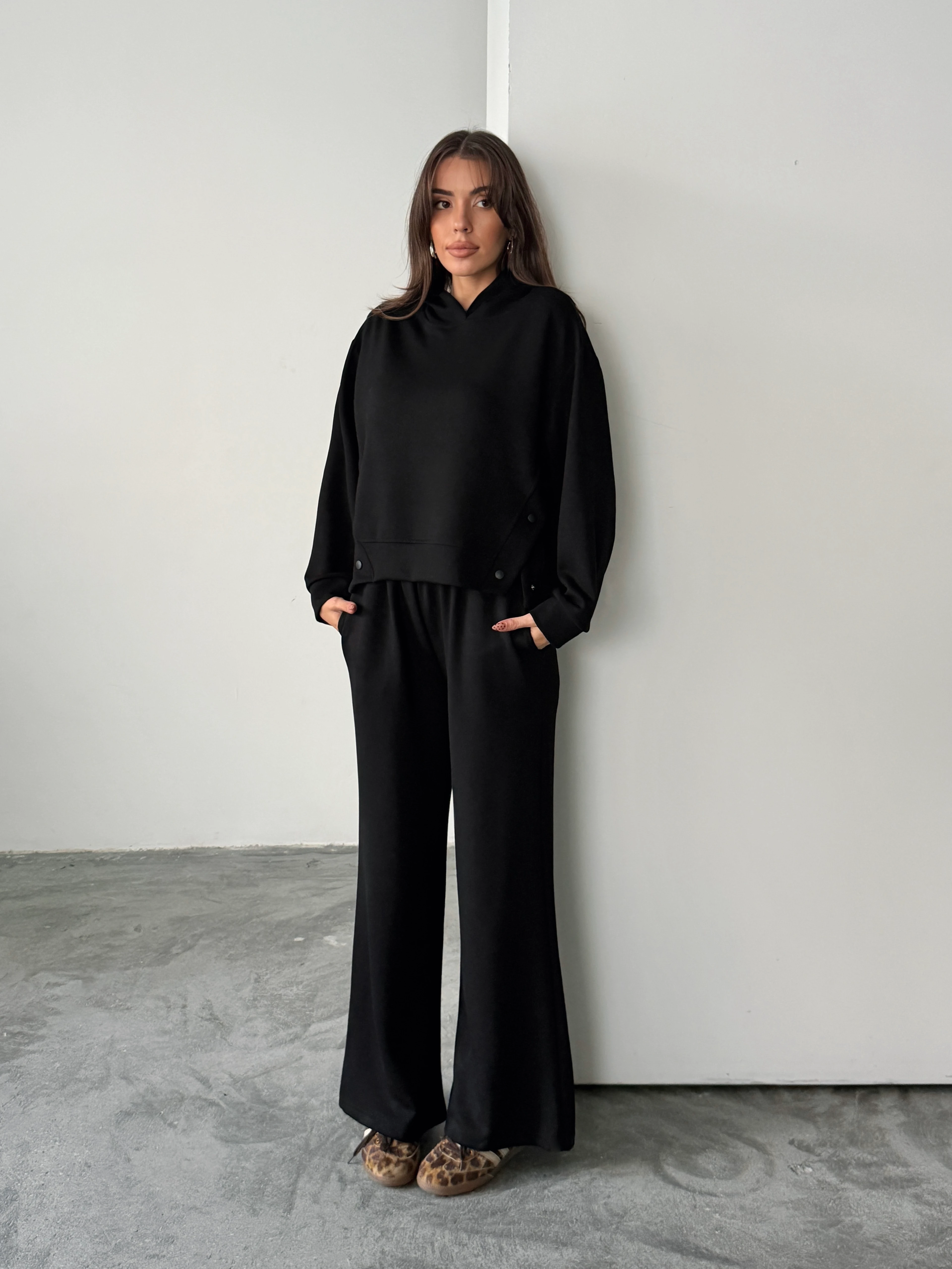 Çıt Çıt Detaylı Kapüşonlu Takım 