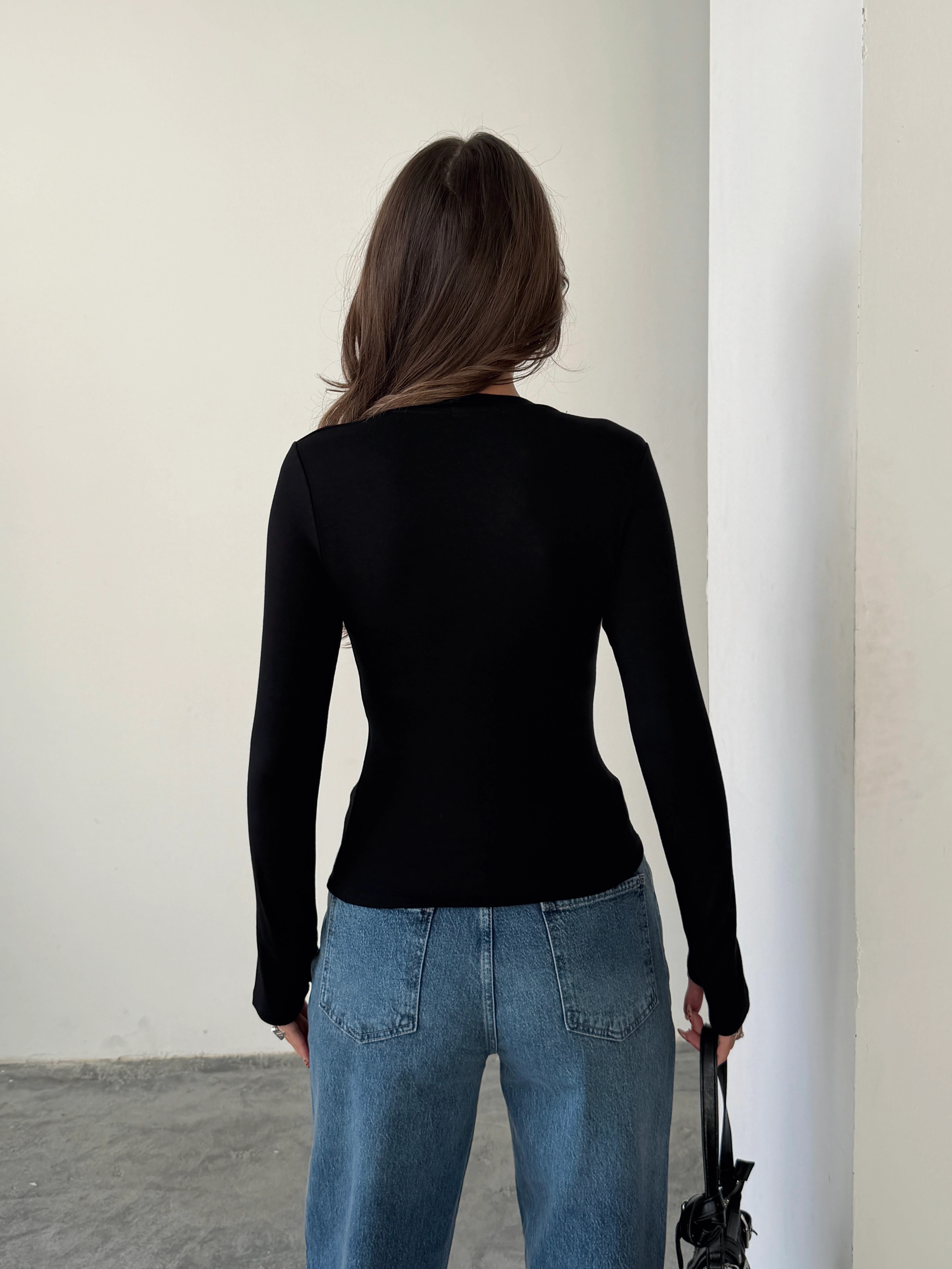 Parmak Geçirmeli Bluz - Black