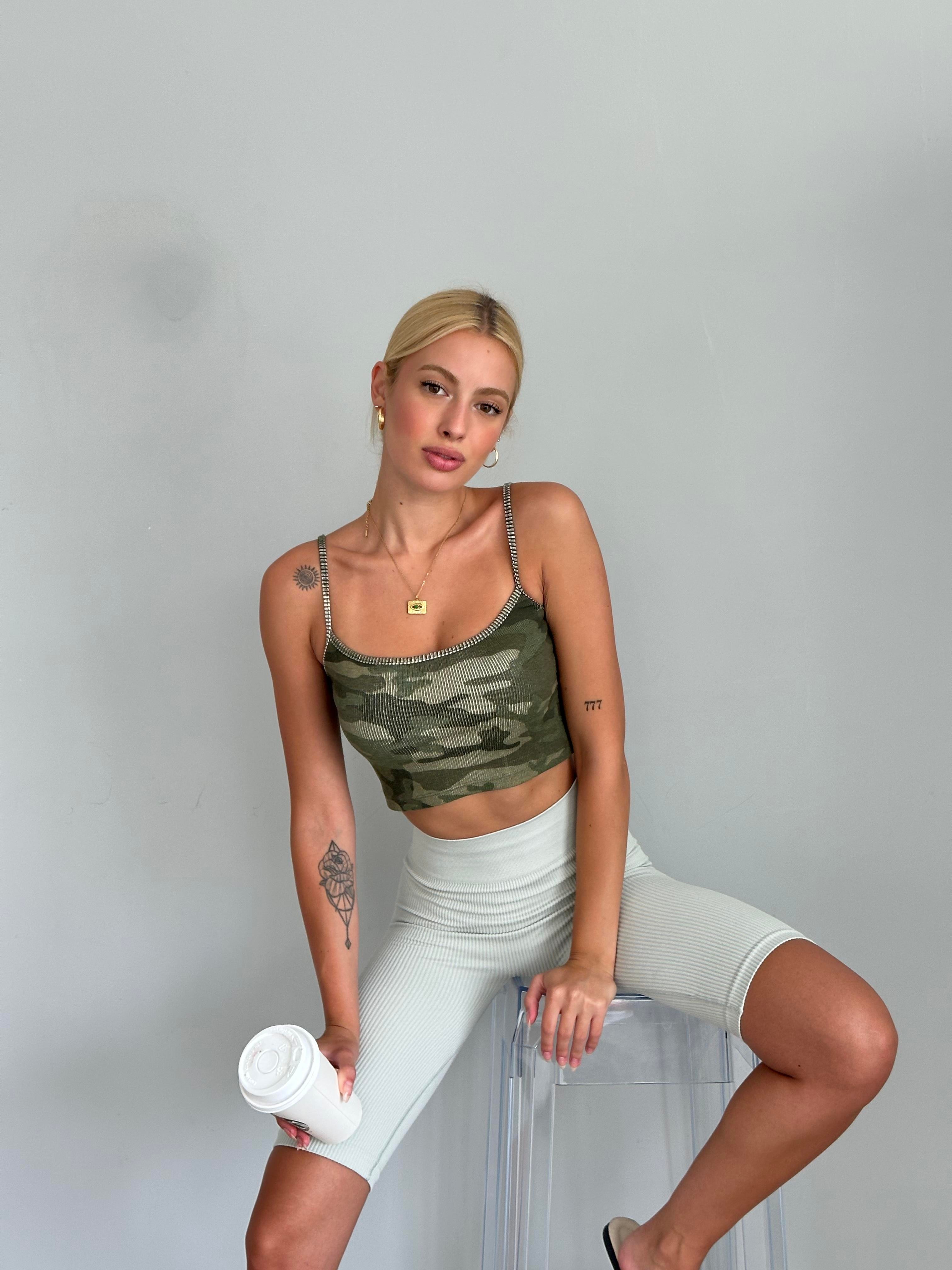 Kamuflaj Desen Kısa Crop Haki Yeşil