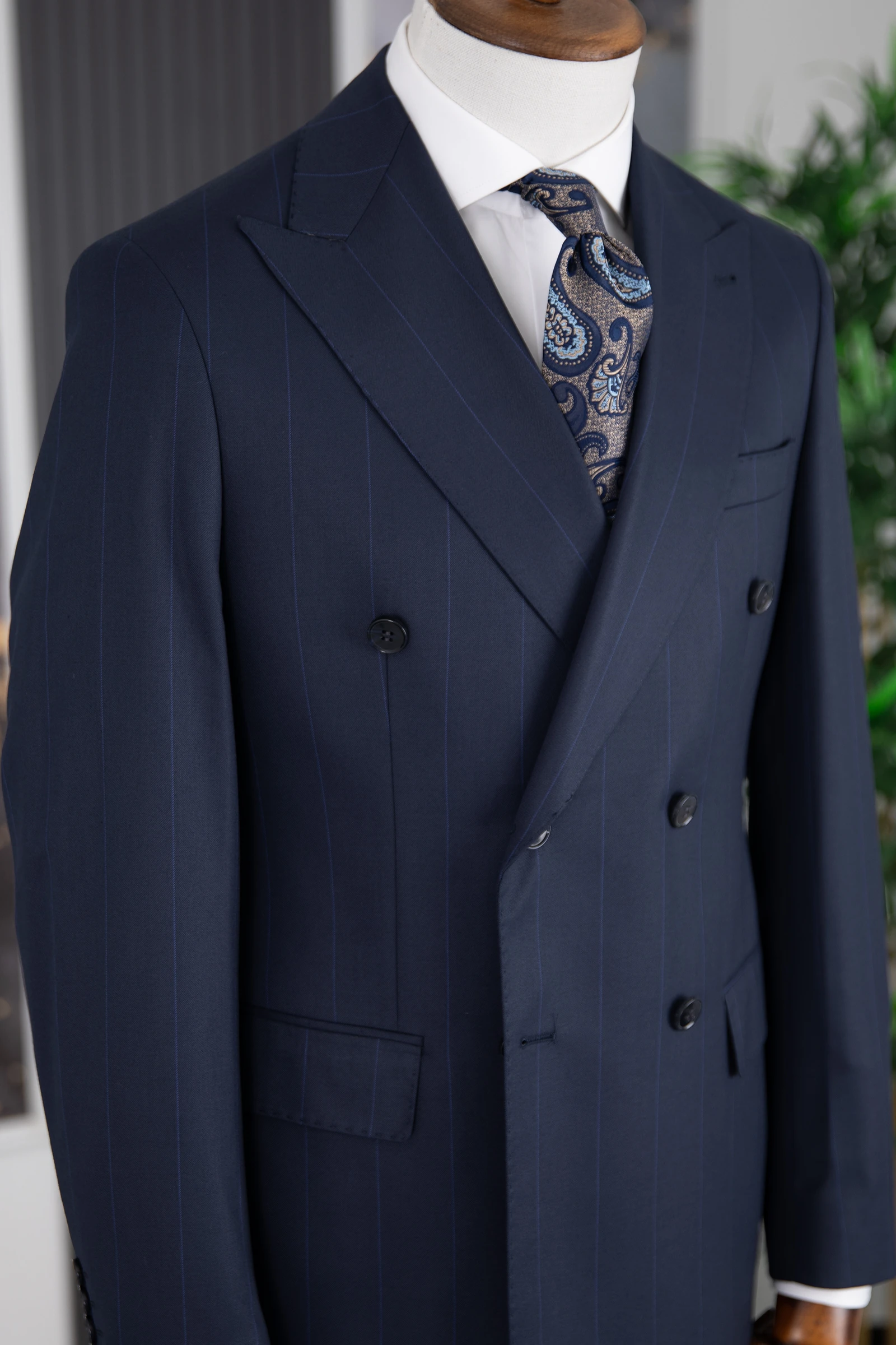 Kruvaze Çizgili Takım Elbise