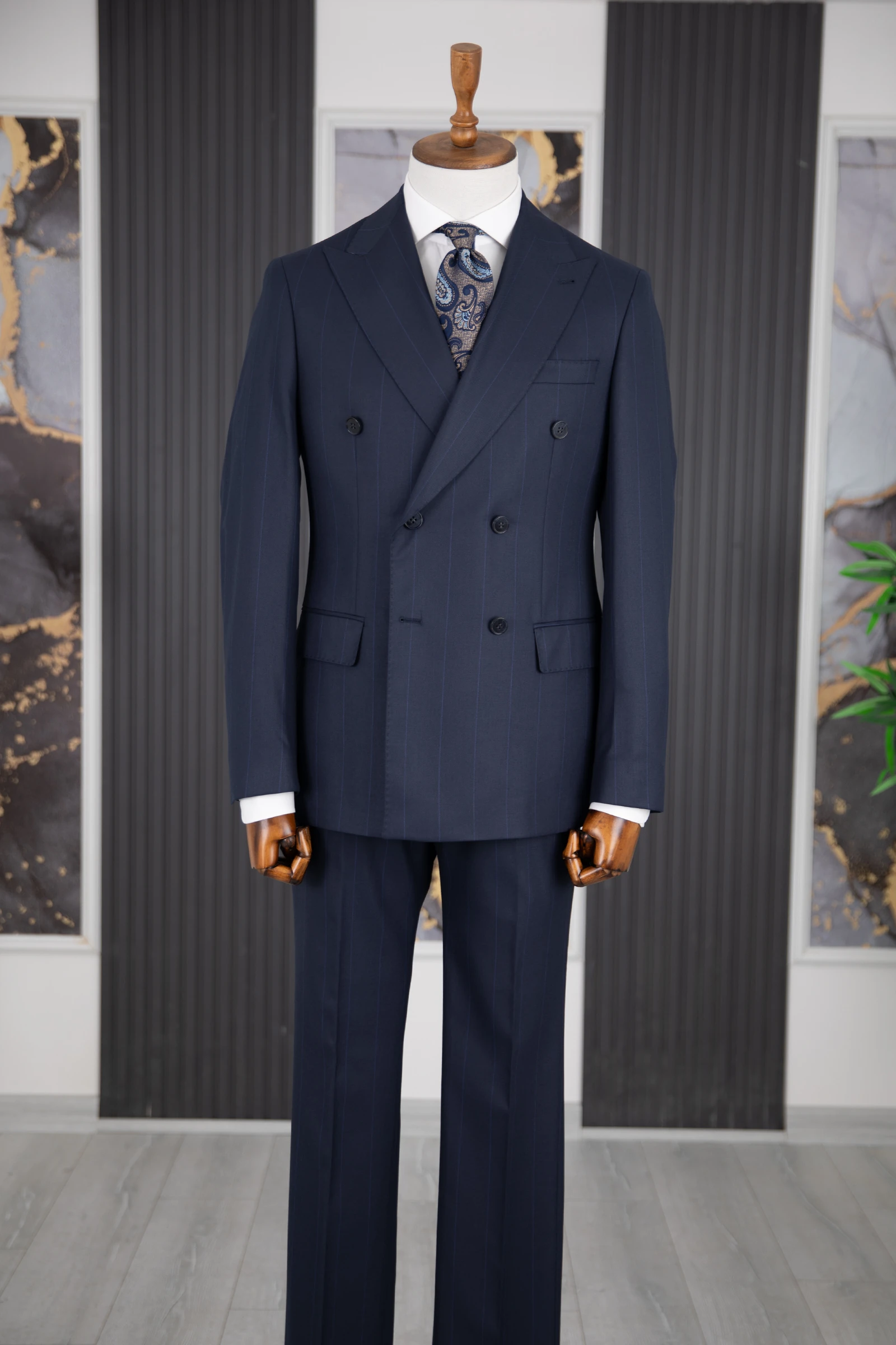 Kruvaze Çizgili Takım Elbise