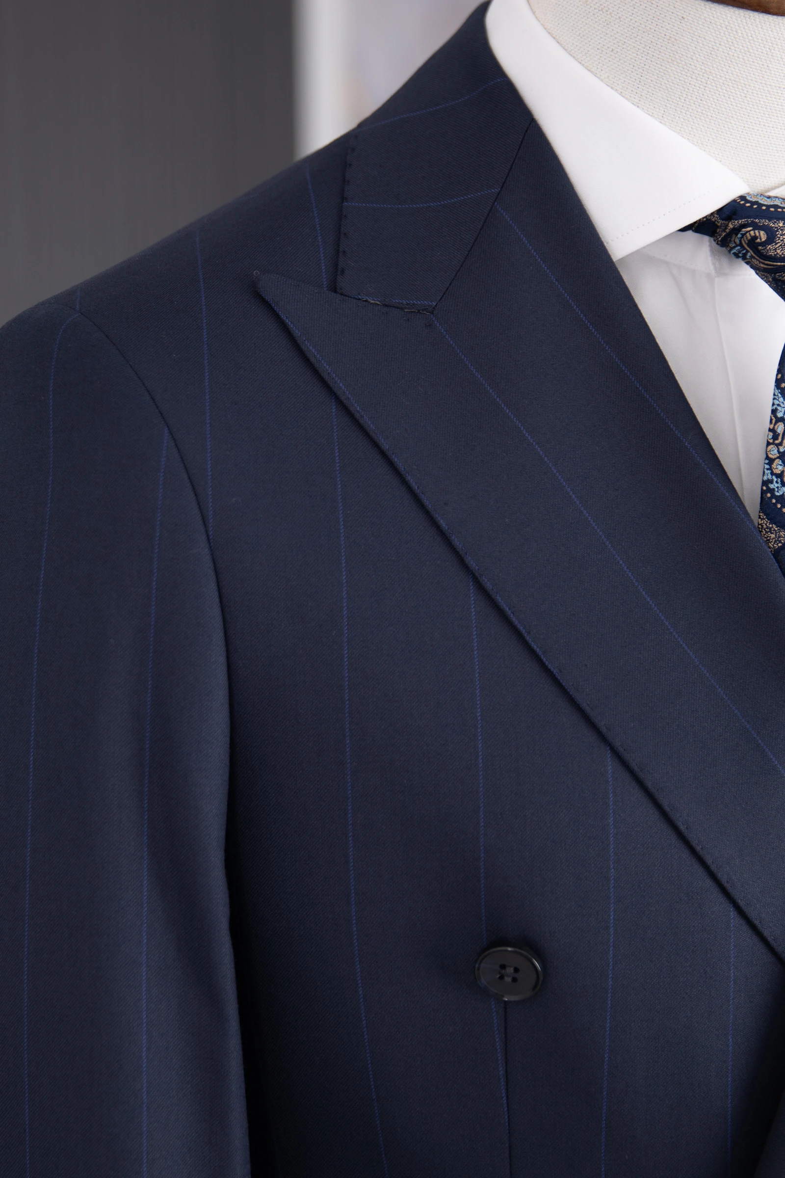 Kruvaze Çizgili Takım Elbise