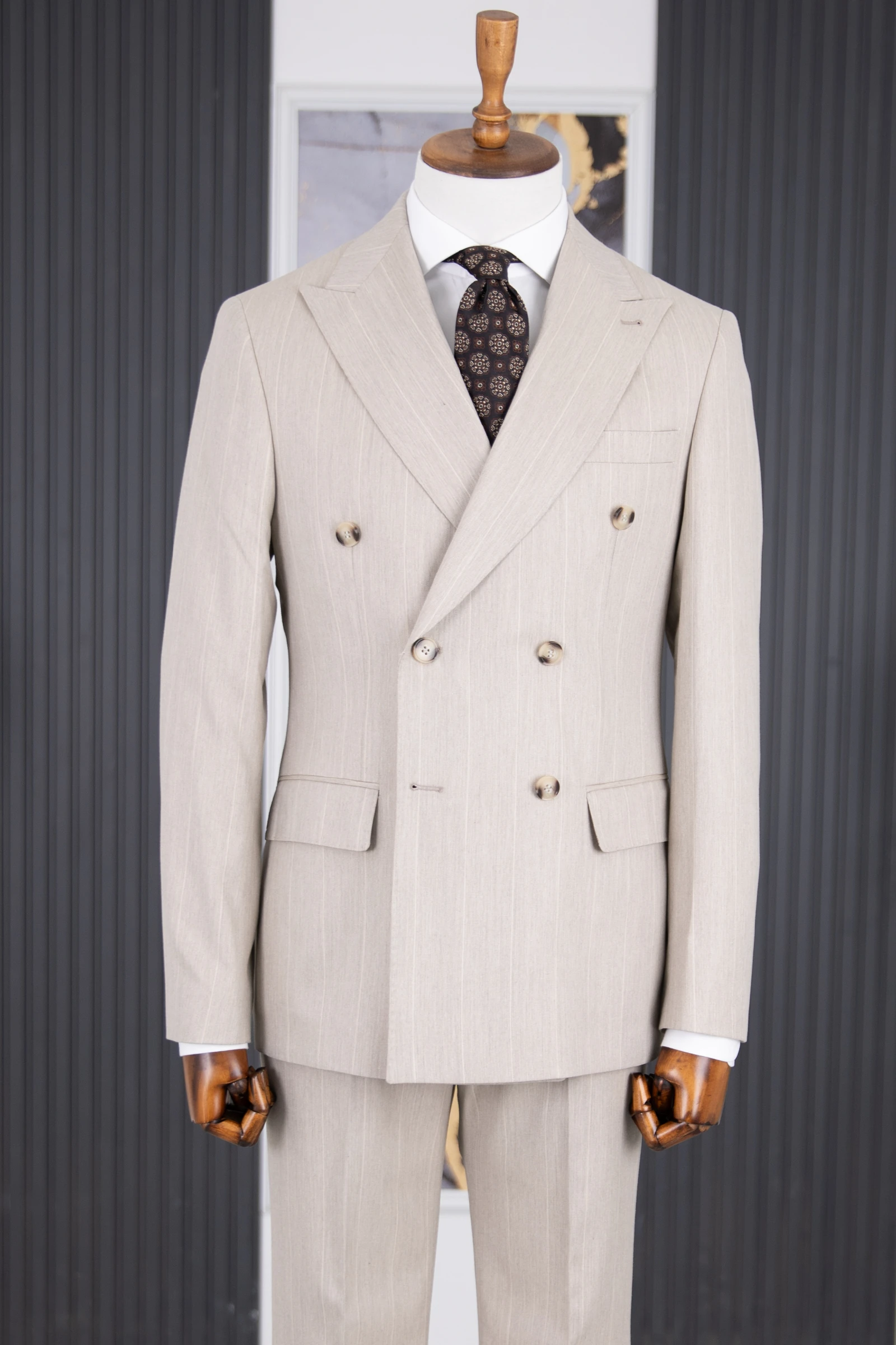 Kruvaze Çizgili Takım Elbise - Bej