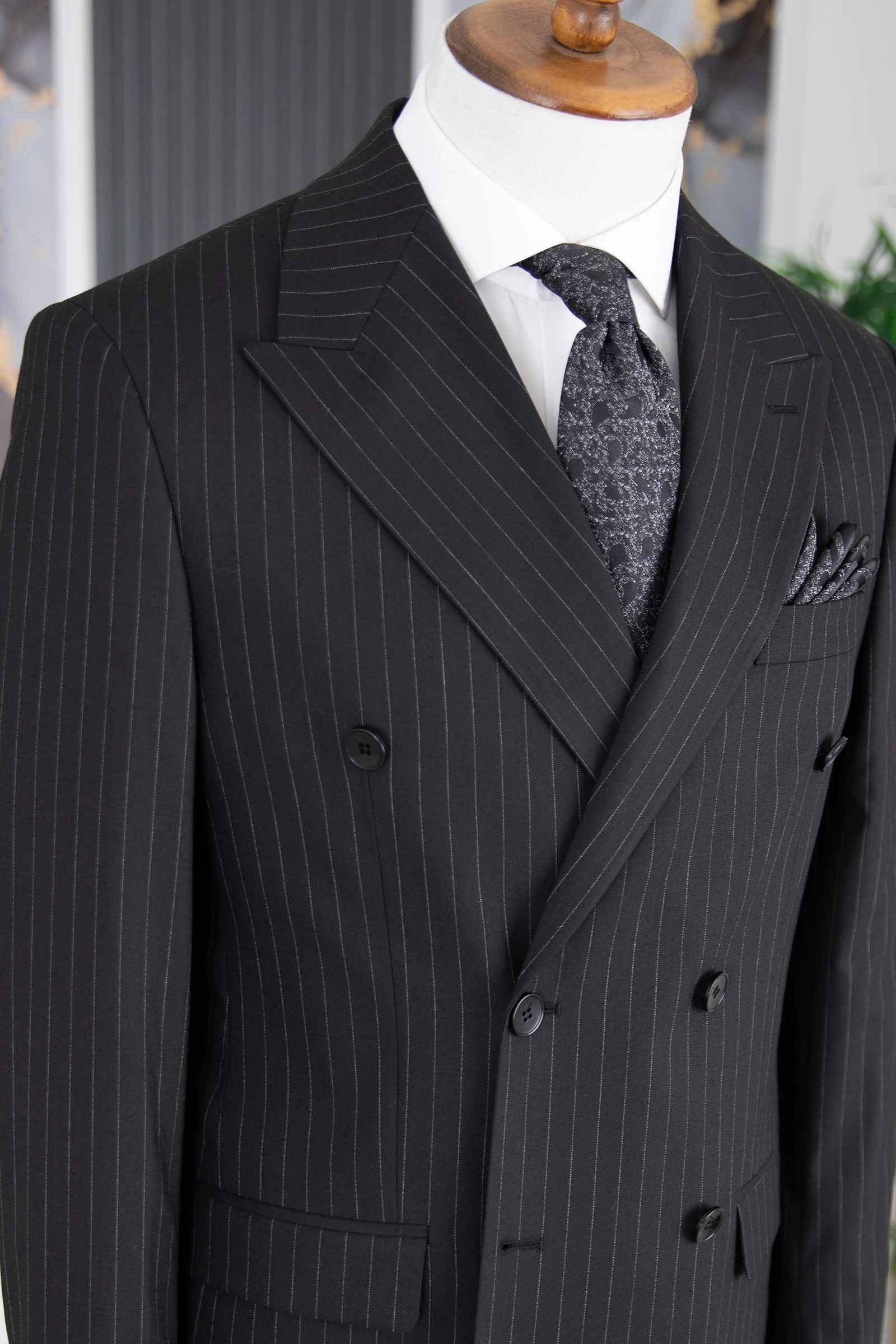 Kruvaze Çizgili Takım Elbise